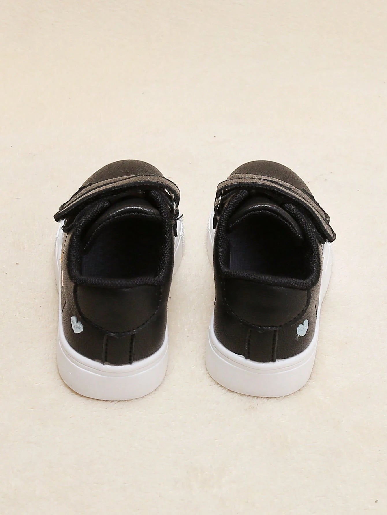 Girls' Heart Embroidered Skate Shoes