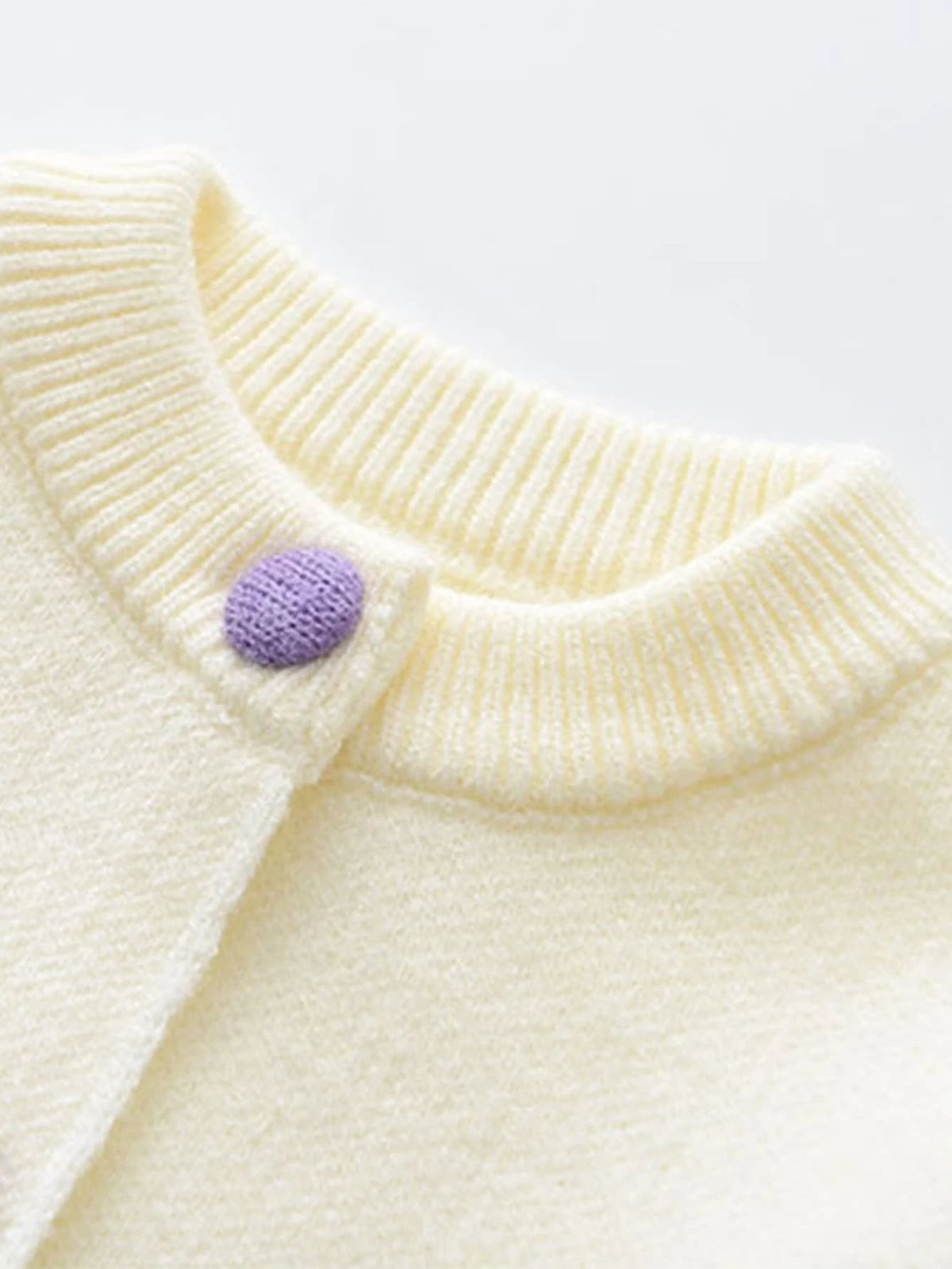 Ensemble 2 pièces pour fille : pull à pompons fruits et jupe plissée