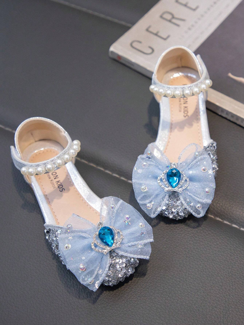 Fashionable & Cute Kids' Flat Shoes With Rhinestones For Girls Silver