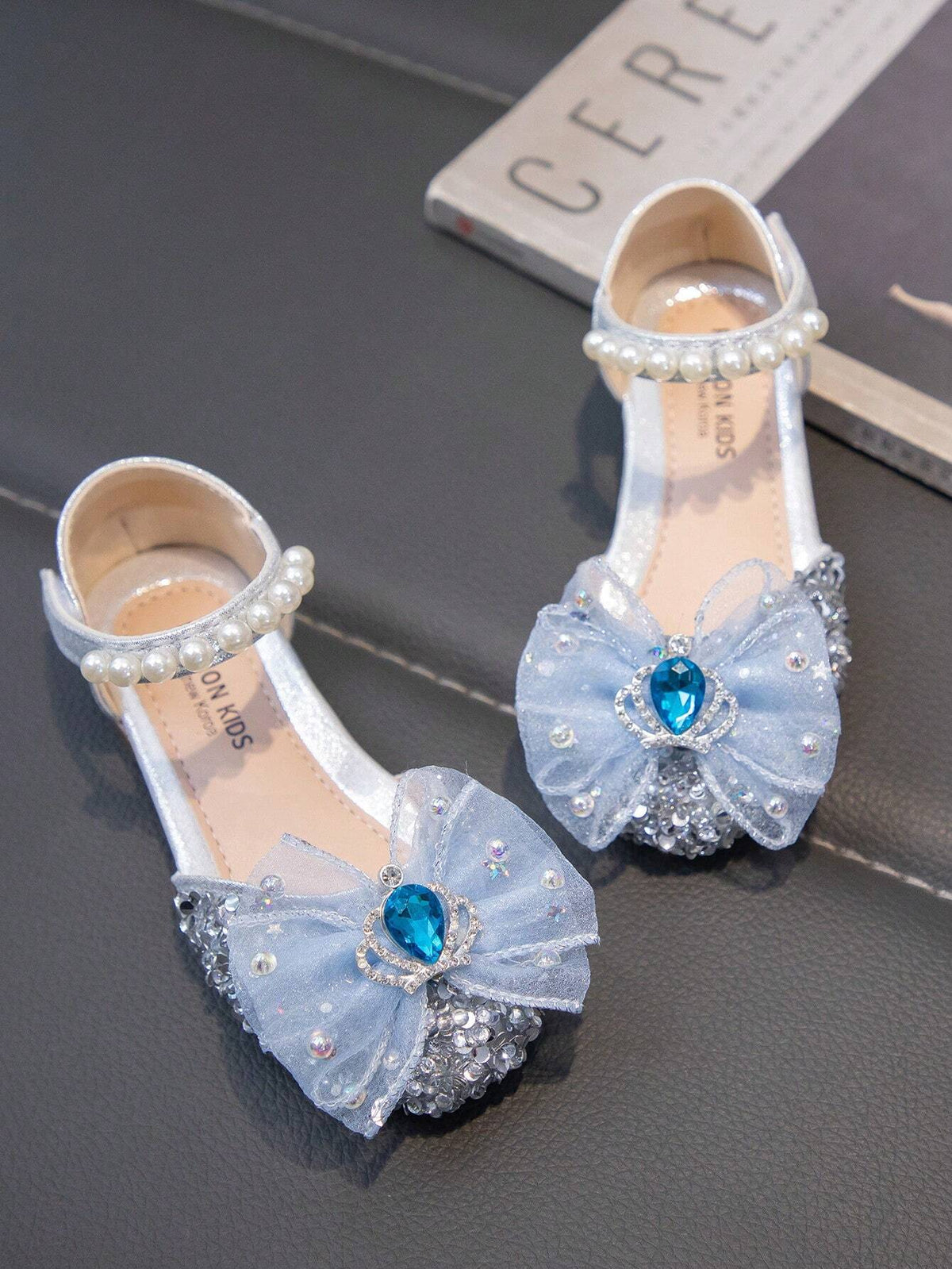 Chaussures plates pour enfants à la mode et mignonnes avec strass pour filles Argent