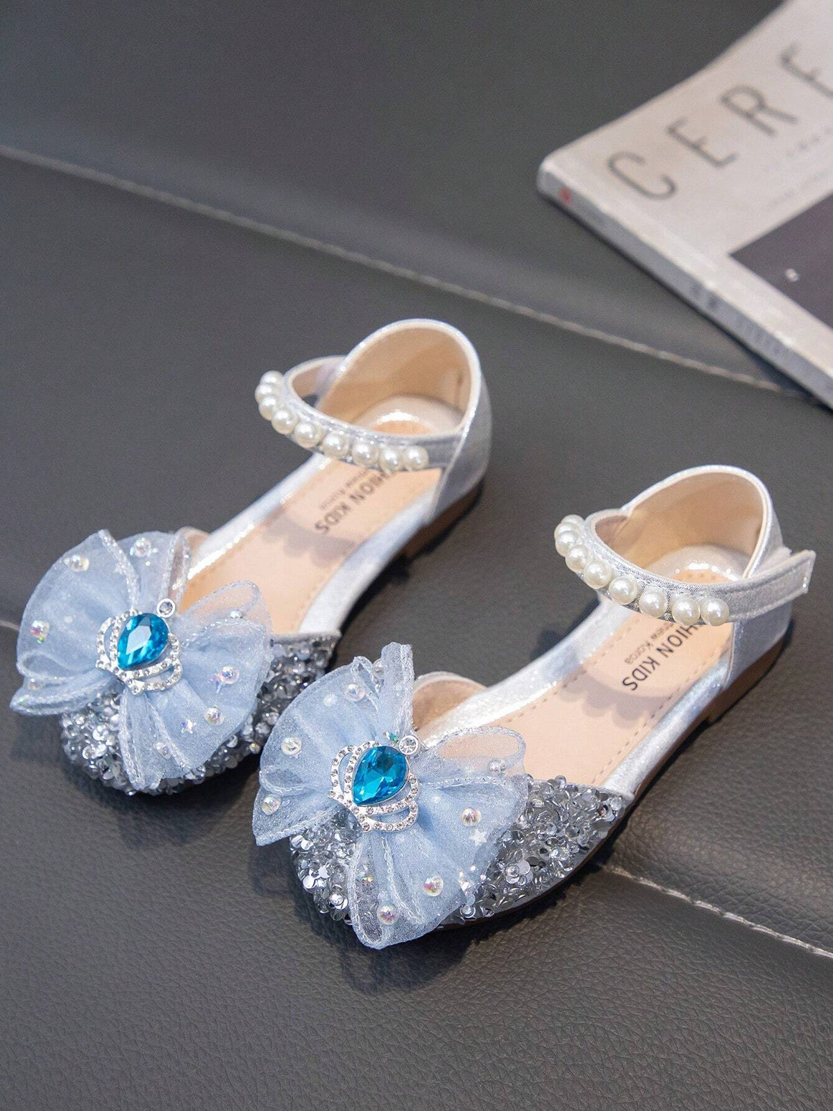 Chaussures plates pour enfants à la mode et mignonnes avec strass pour filles Argent