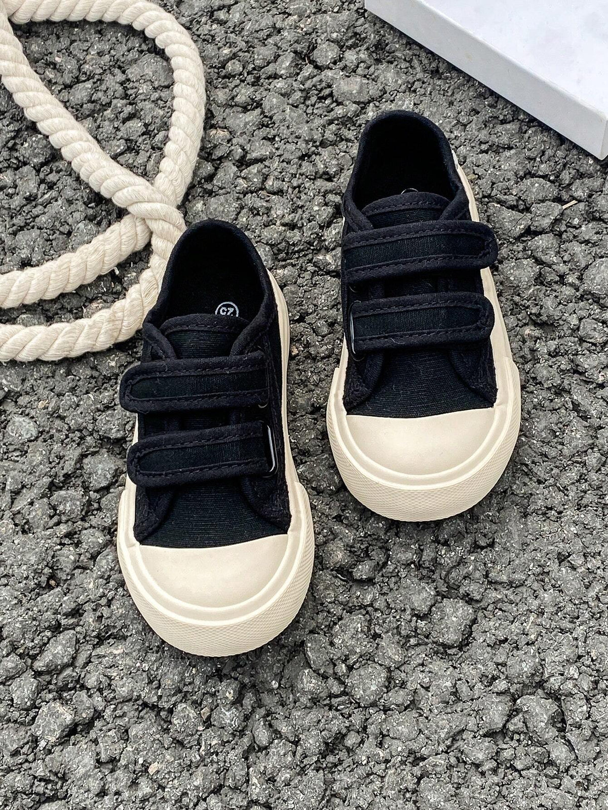 Bambinoo x OPOEE Playful Pals Kids' Classic Low-Cut Canvas Shoes