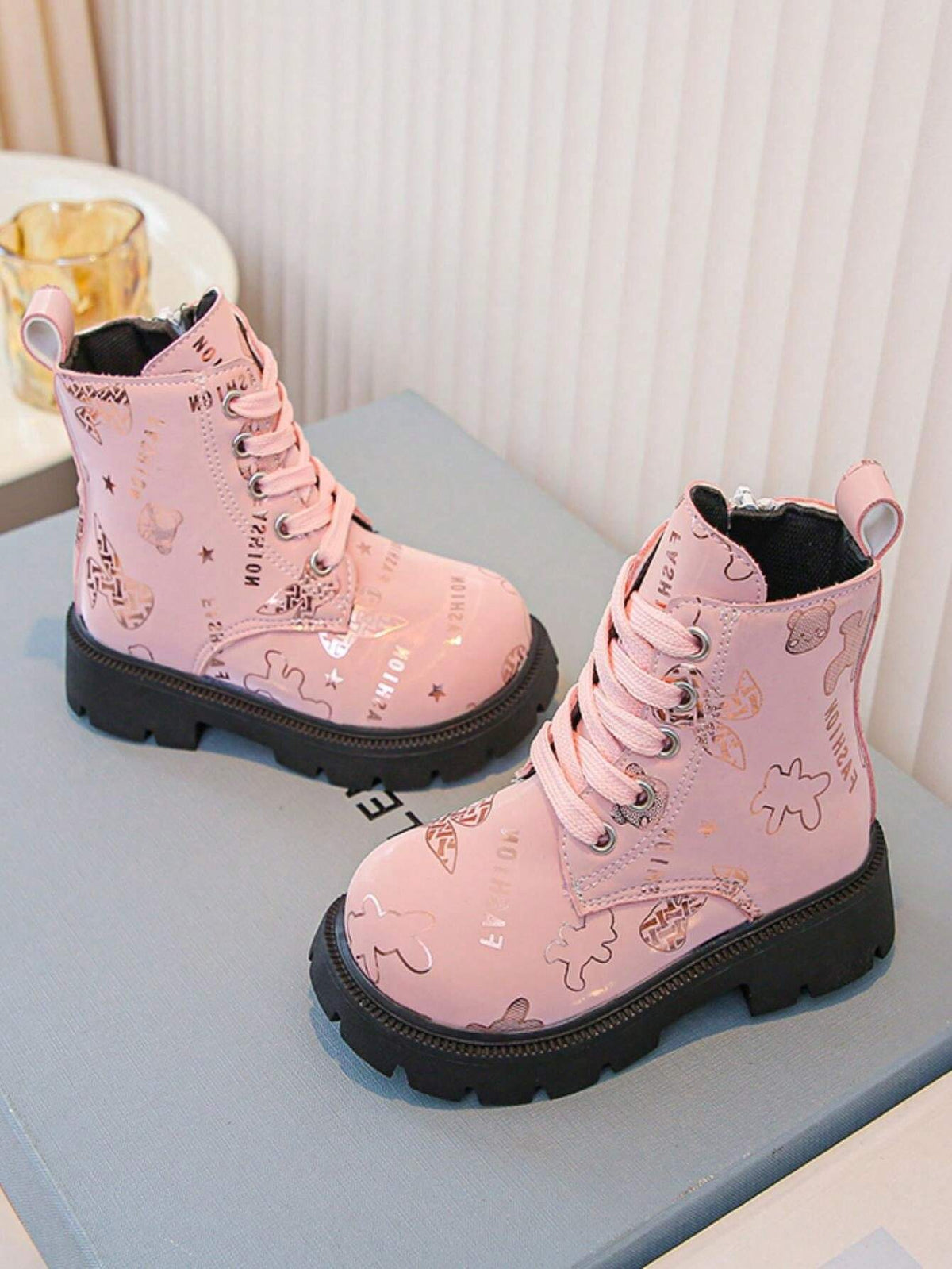 Shiny Heart Pattern Casual Boots 1 Pair - Pink
