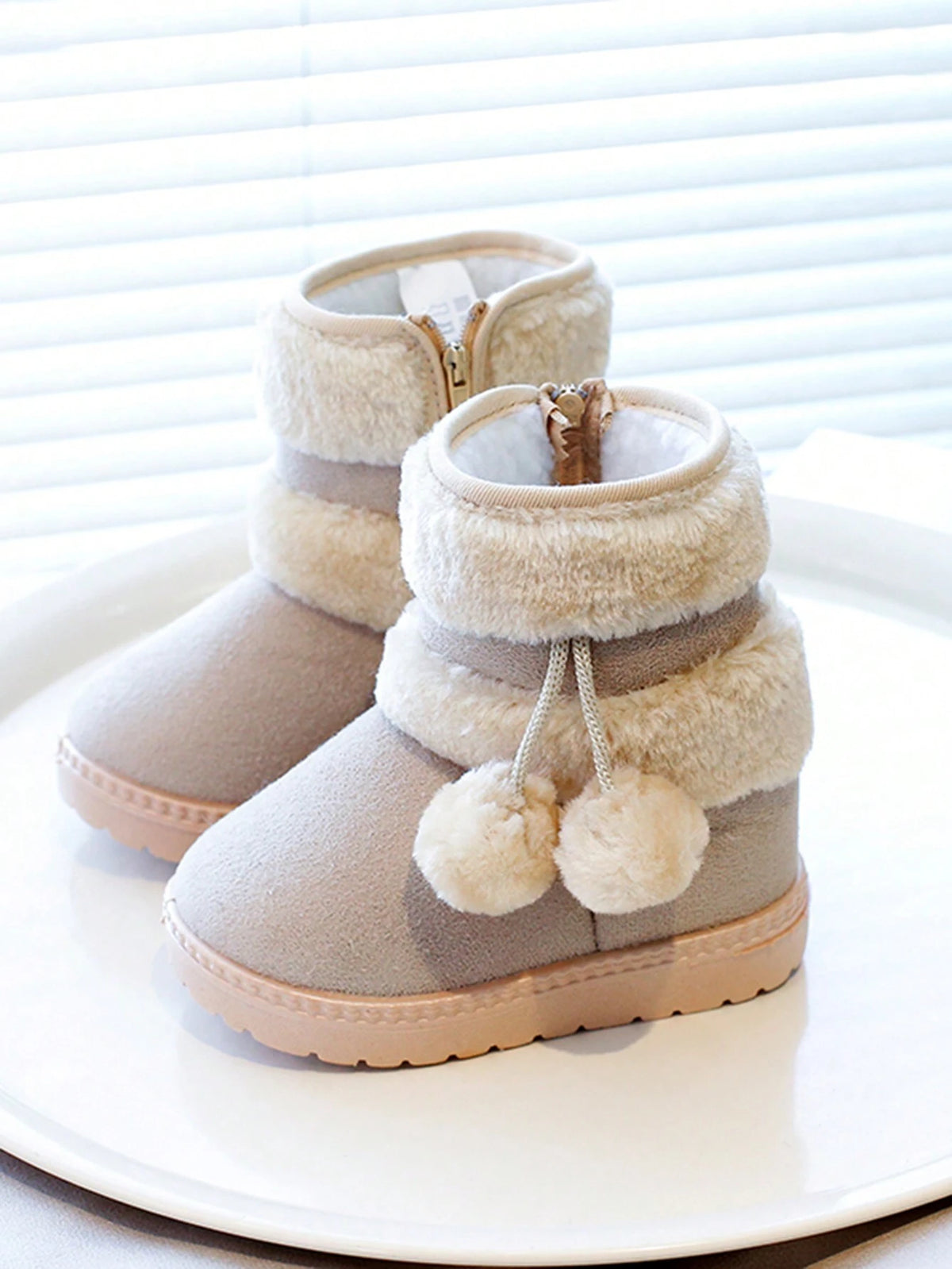 Lychee Pattern Bow Chelsea Boots 1 Pair - Khaki