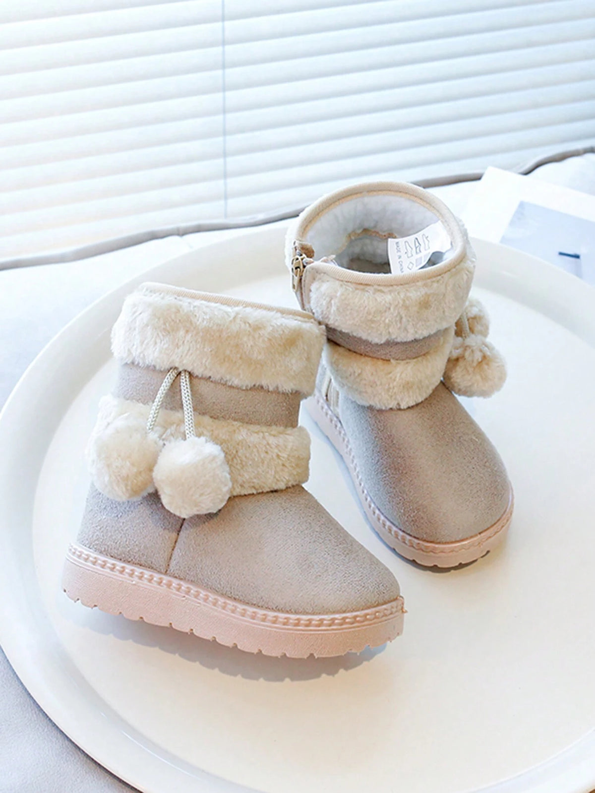 Lychee Pattern Bow Chelsea Boots 1 Pair - Khaki