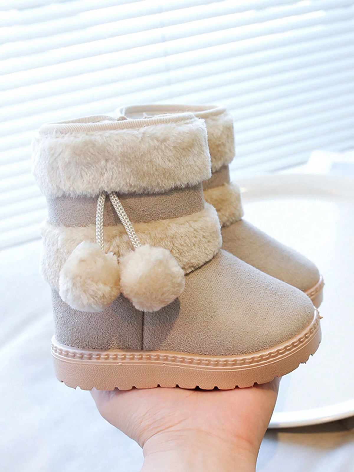 Lychee Pattern Bow Chelsea Boots 1 Pair - Khaki