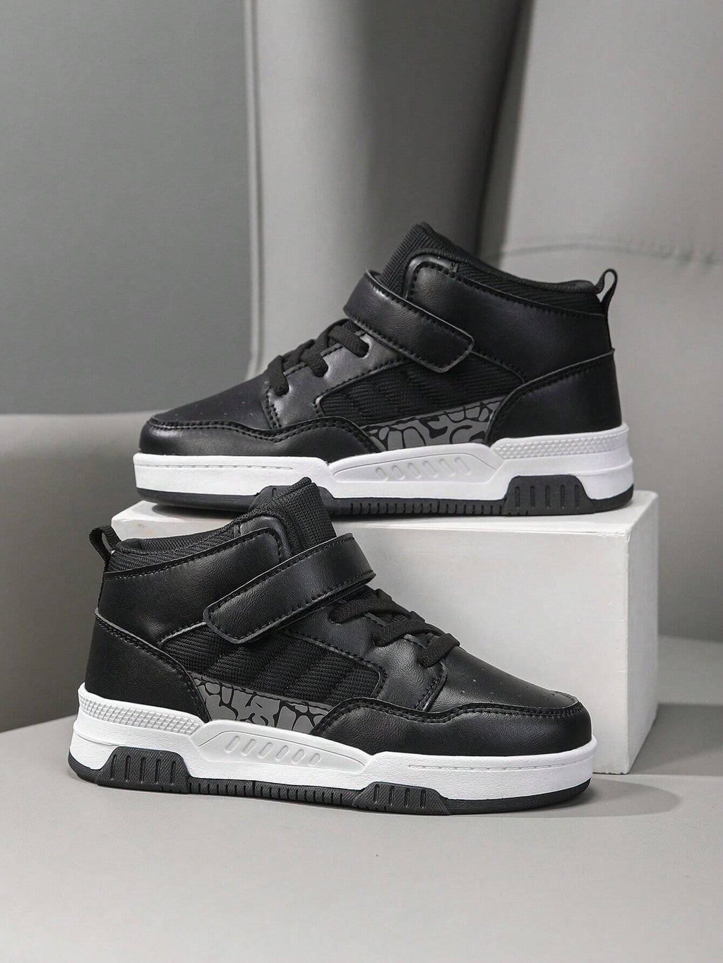 Boys' Casual All-Match Sneakers In Black