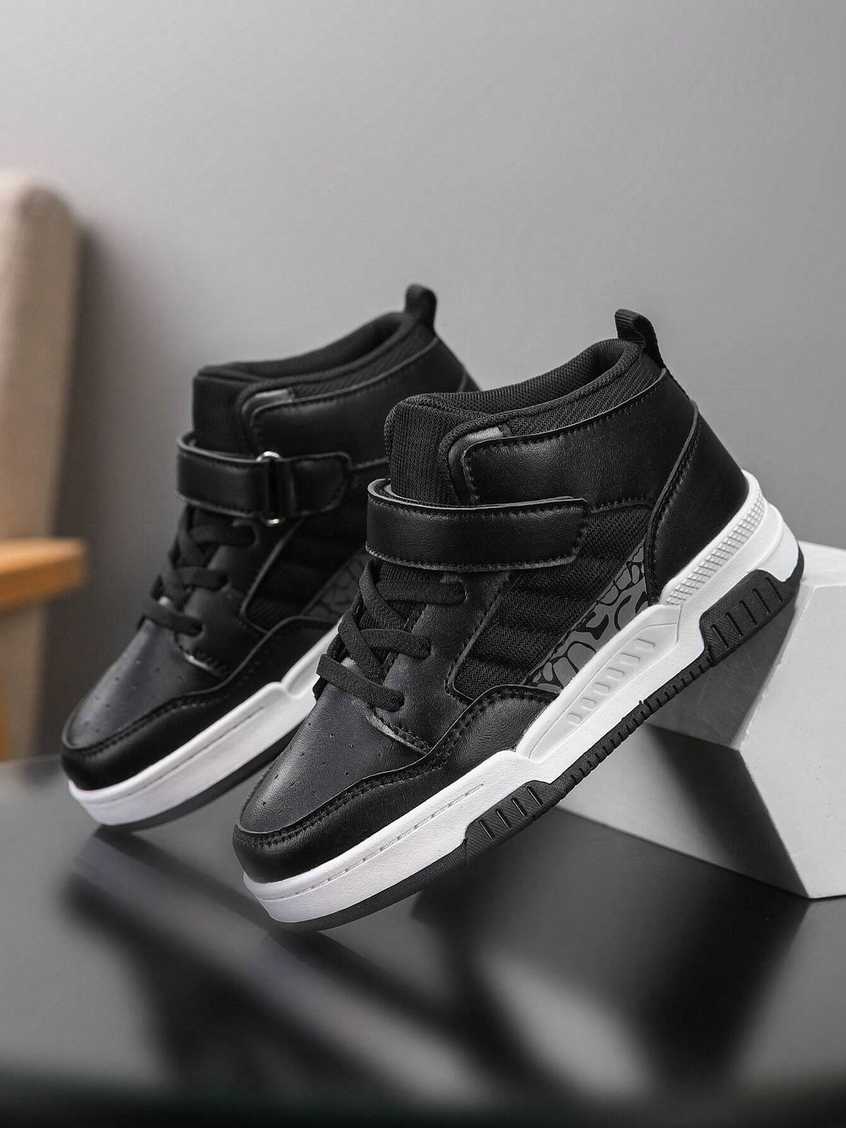 Boys' Casual All-Match Sneakers In Black