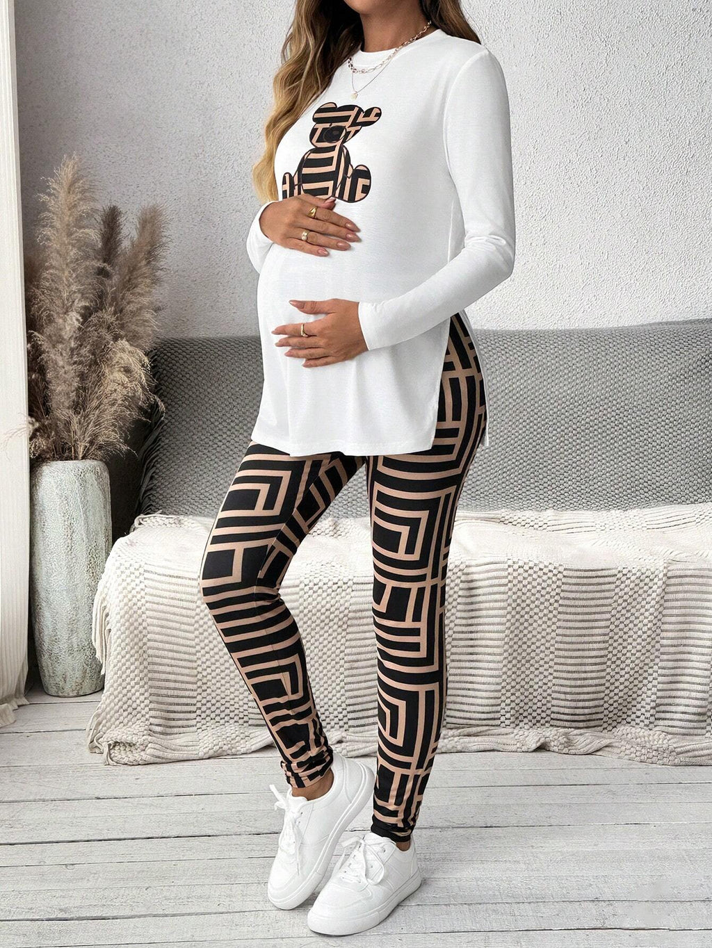 Maternity Multicolor Bear-Print Side-Slit Top And Leggings Set