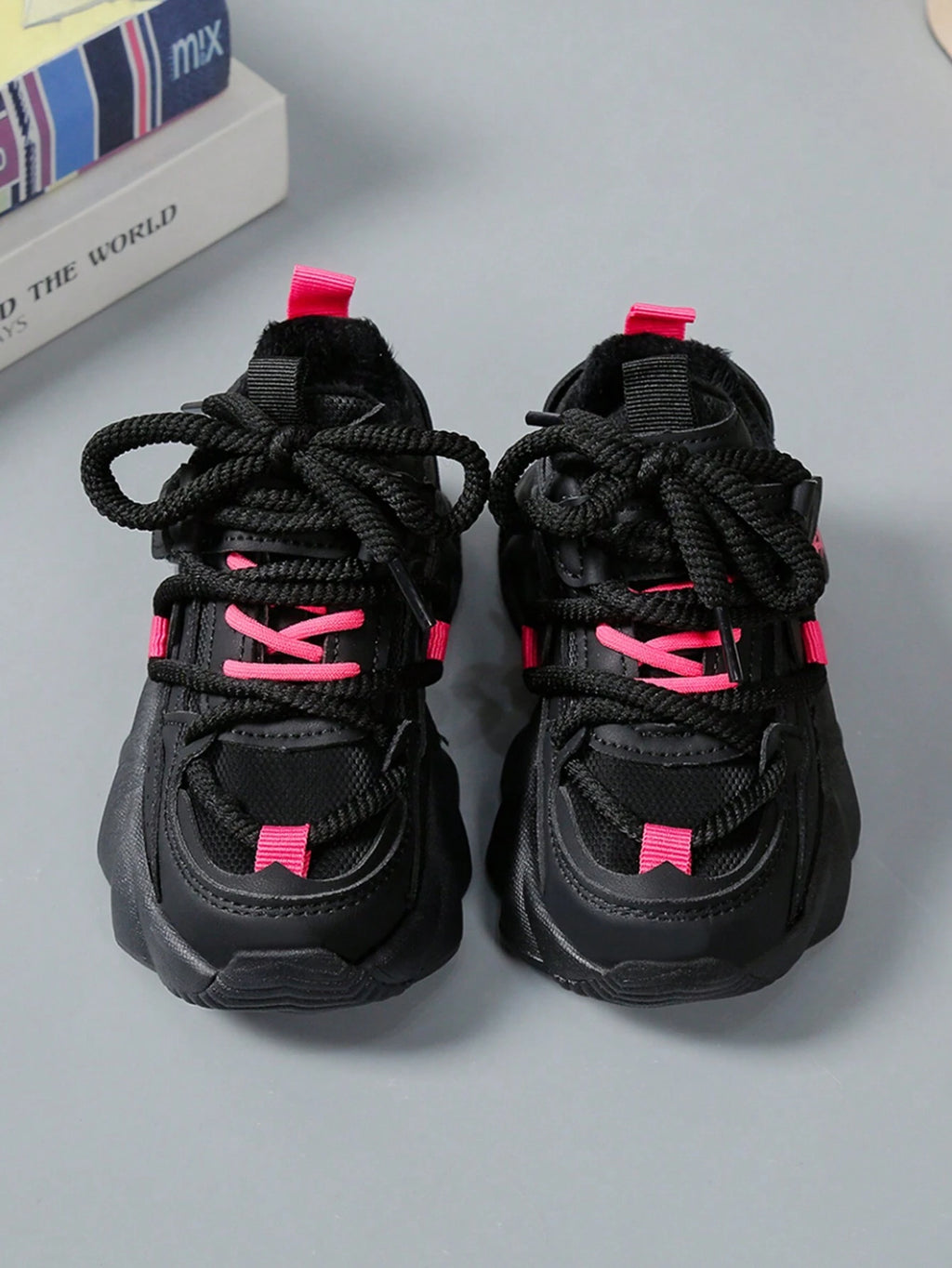 Kids' Minimalist Low-Top Outdoor Running Shoes