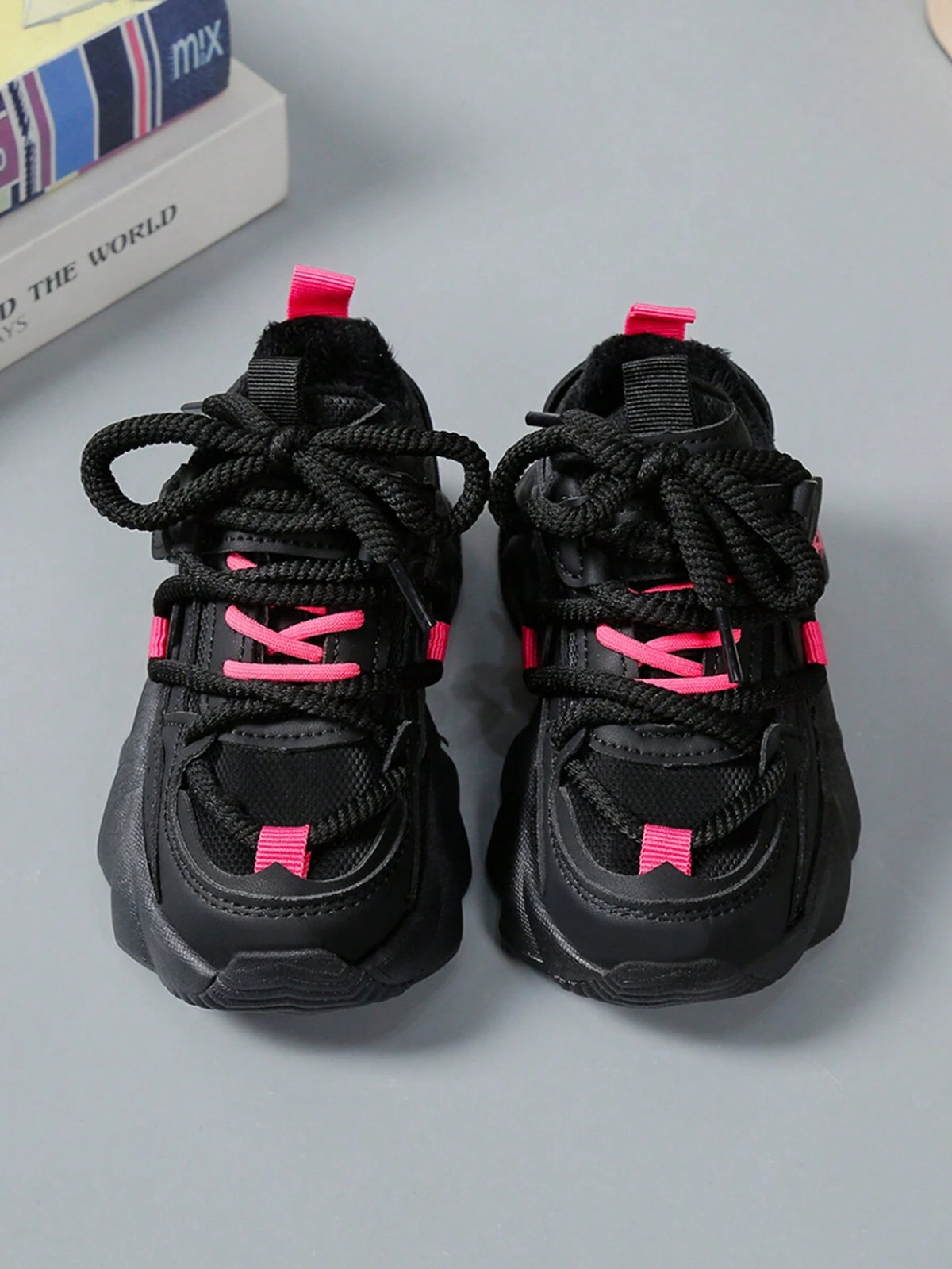 Kids' Minimalist Low-Top Outdoor Running Shoes