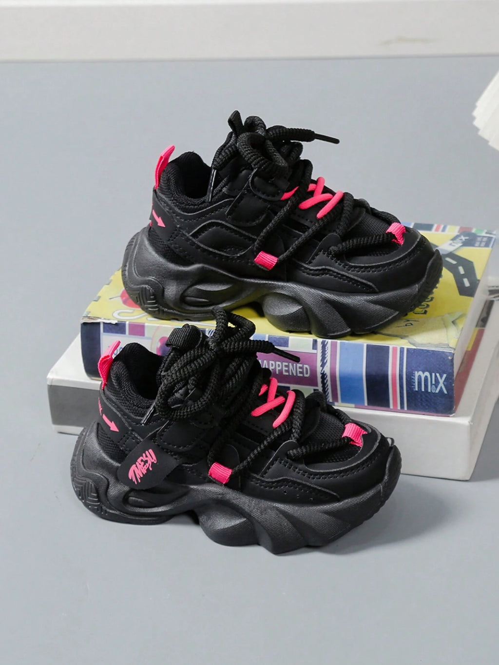 Kids' Minimalist Low-Top Outdoor Running Shoes