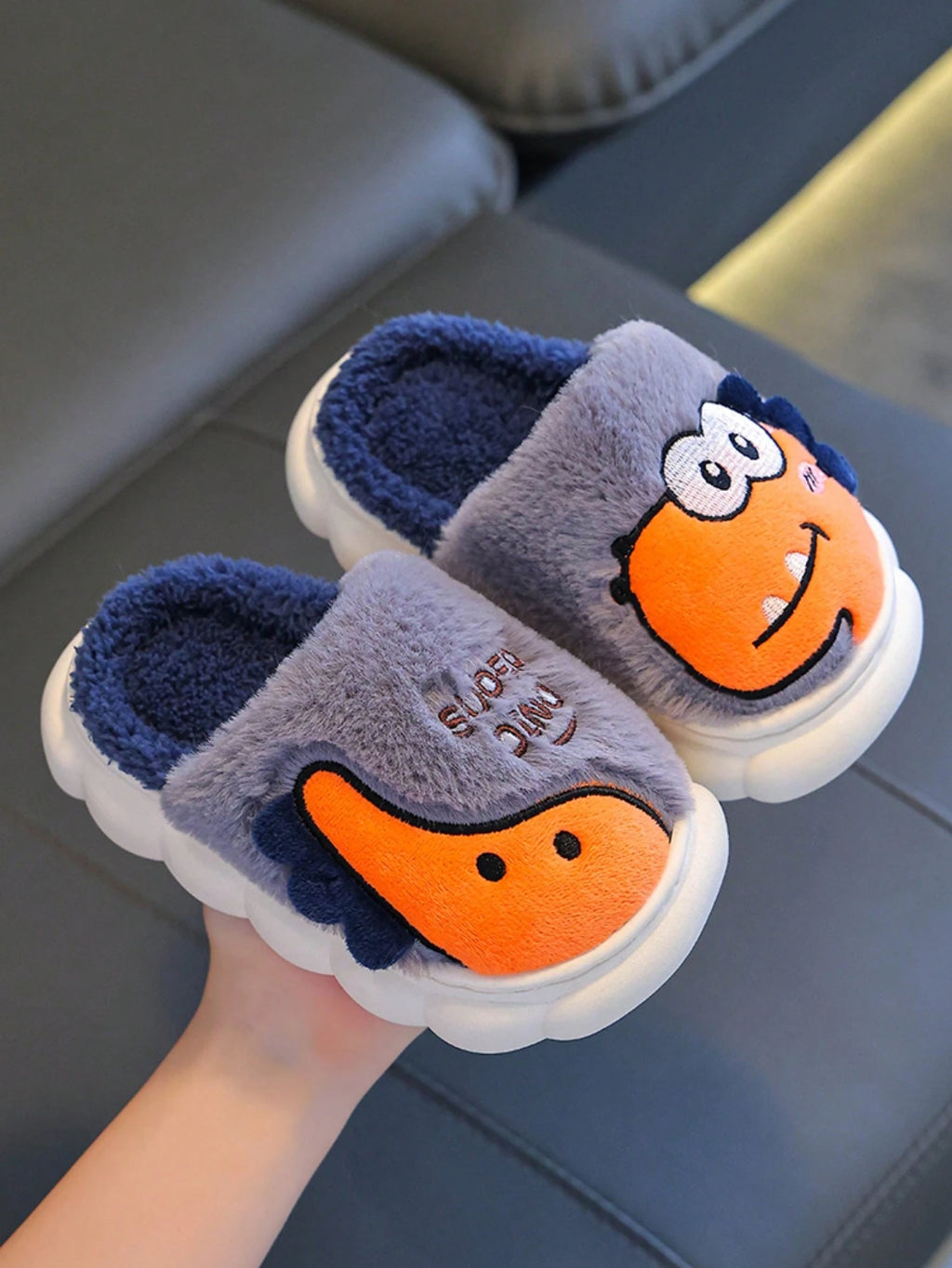 Bambinoo x Playful Pals Chaussons d'intérieur antidérapants pour enfants dinosaure