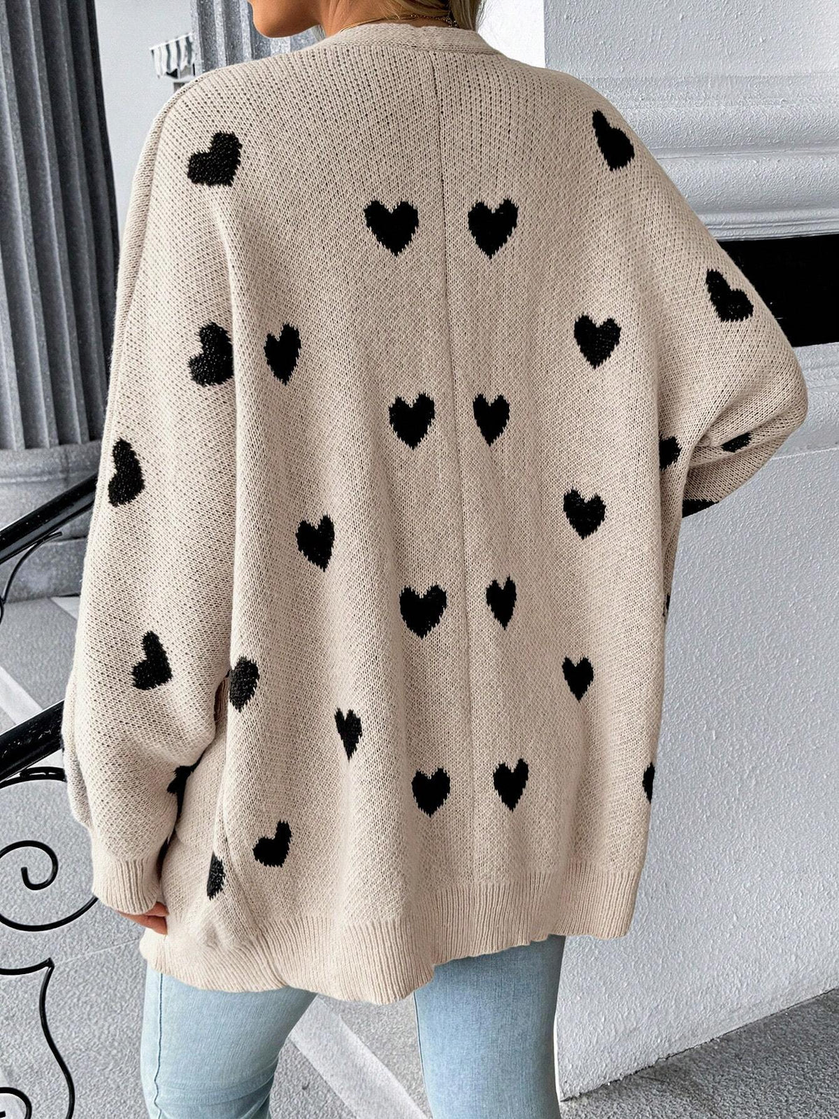 Maternity Multicolor Heart-Pattern Drop-Shoulder Pocket Knit Cardigan