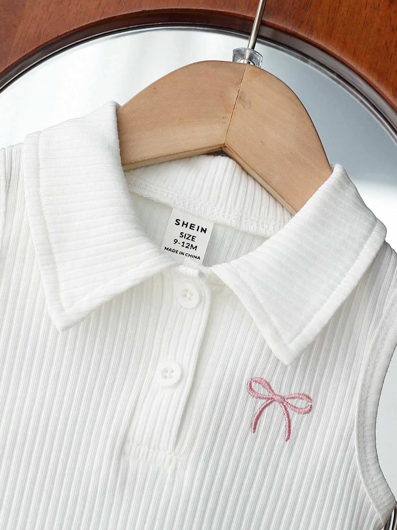 Ensemble 2 pièces Souflis pour bébé fille : haut brodé rose et jupe plissée