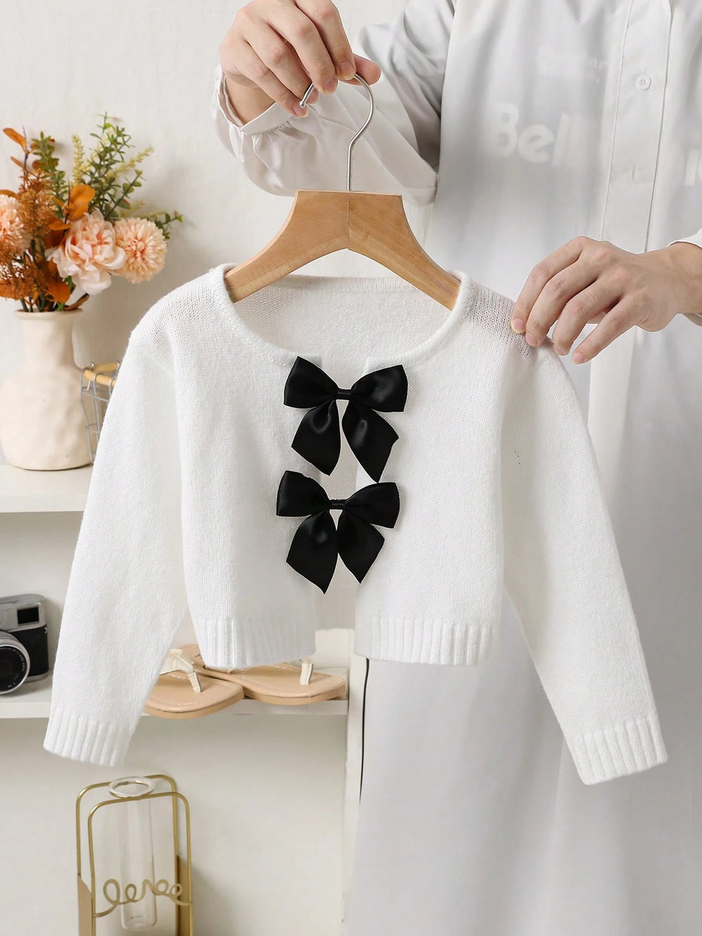 Young Girl Bowknot Round Neck Long Sleeve Cardigan