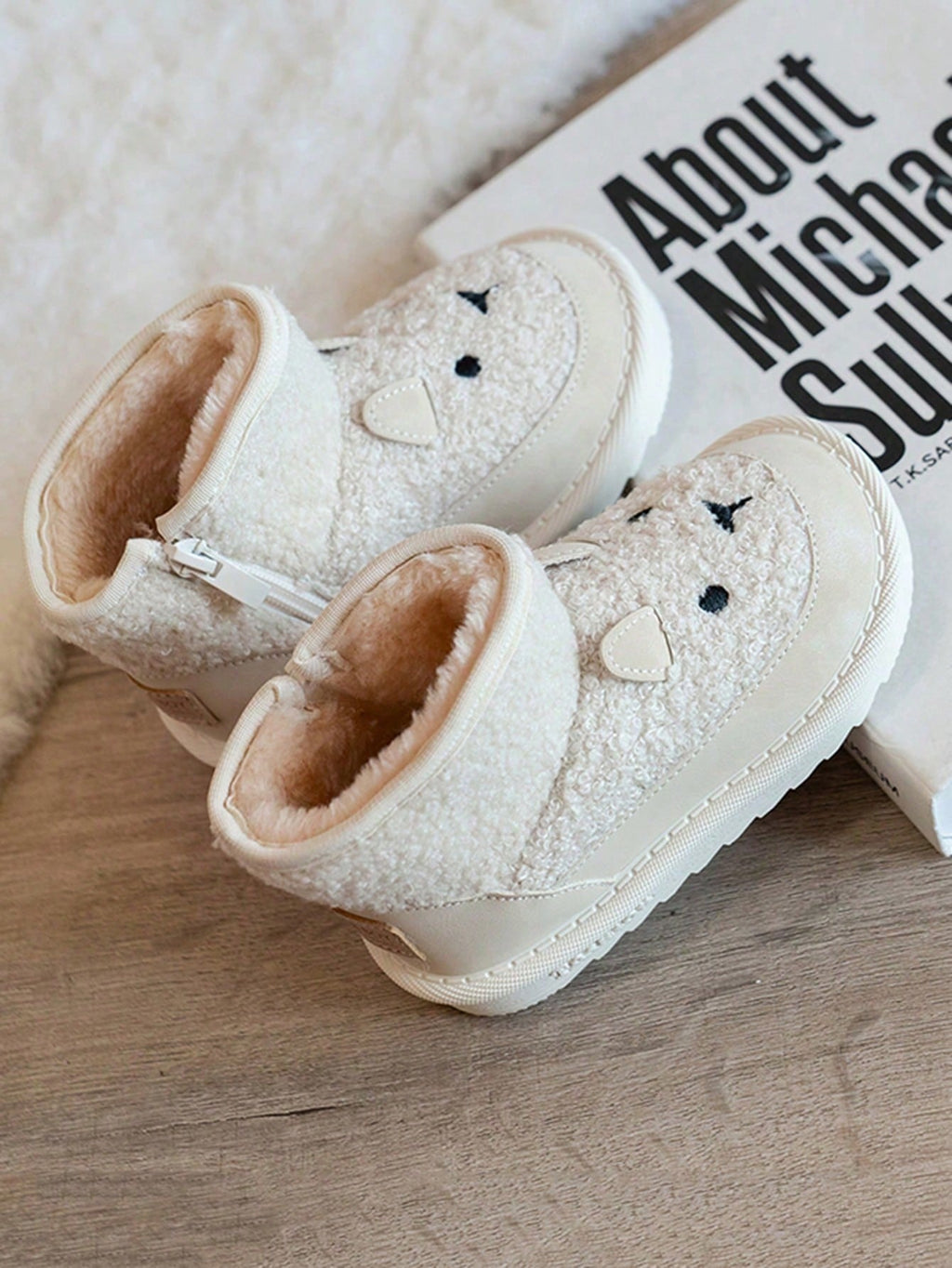 Cartoon Warm Zipper Snow Boots 1 Pair - Beige