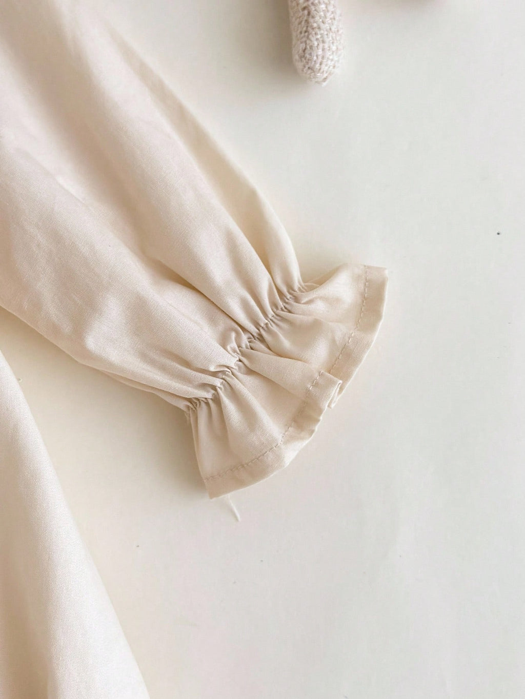 Robe ample à manches longues avec nœud pour nouveau-né fille