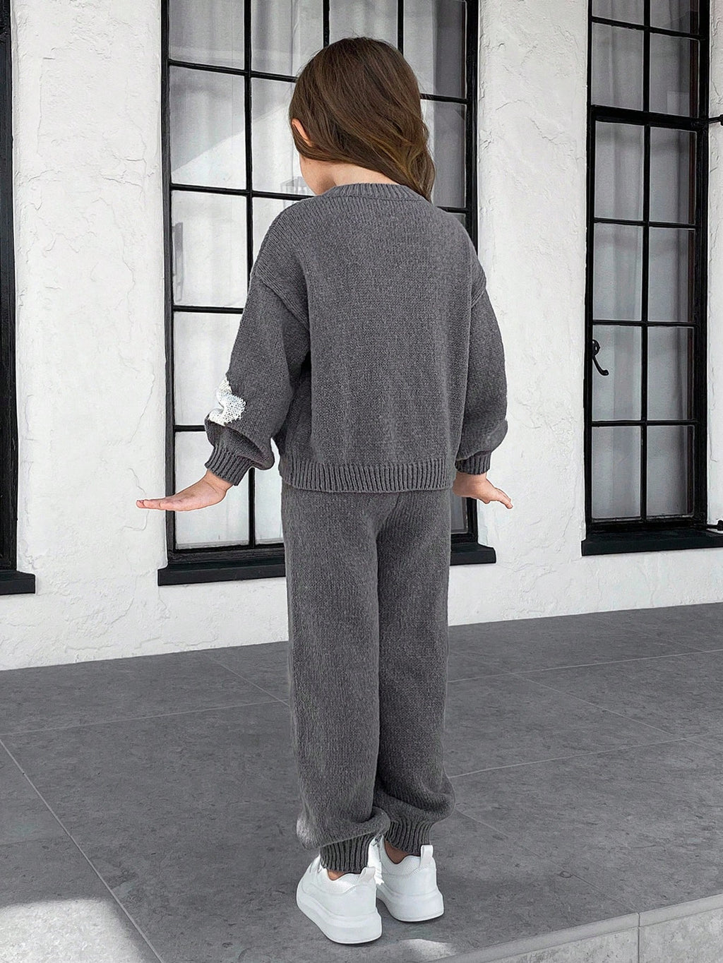 Young Girl Floral Pattern Knit Sweater Pants 2 Piece Set