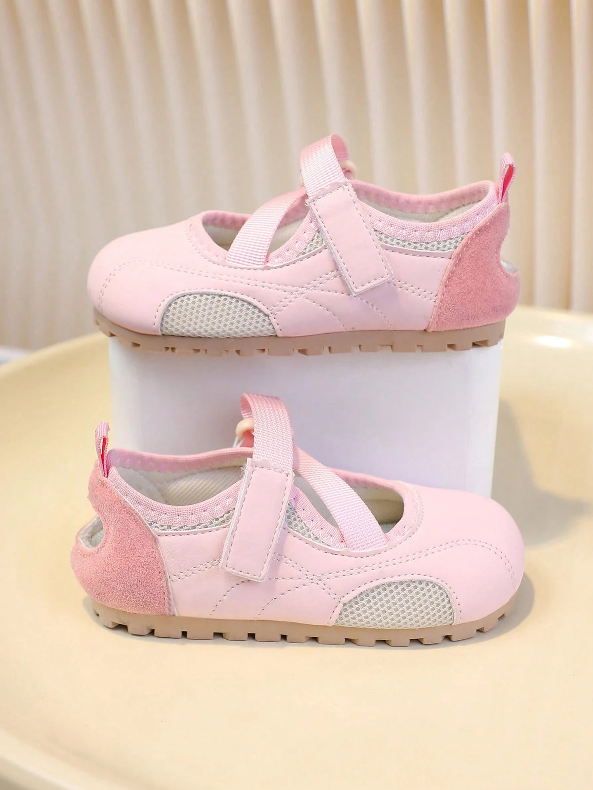 Chaussures plates décontractées à semelle souple pour enfants Bambinoo x Playful Pals