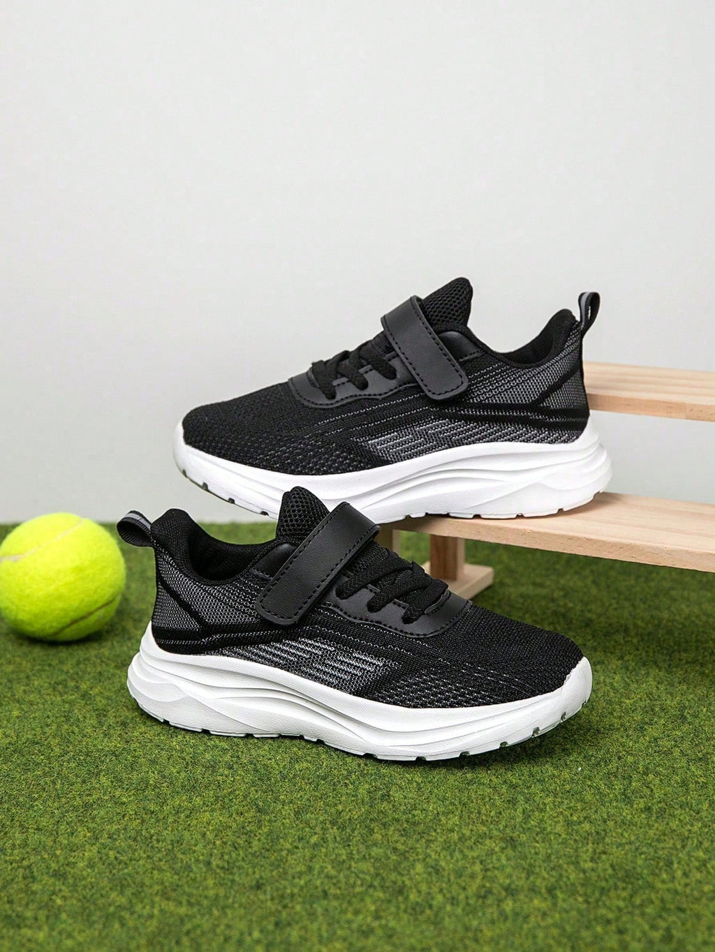 Boys' Gradient Mesh Running Shoes