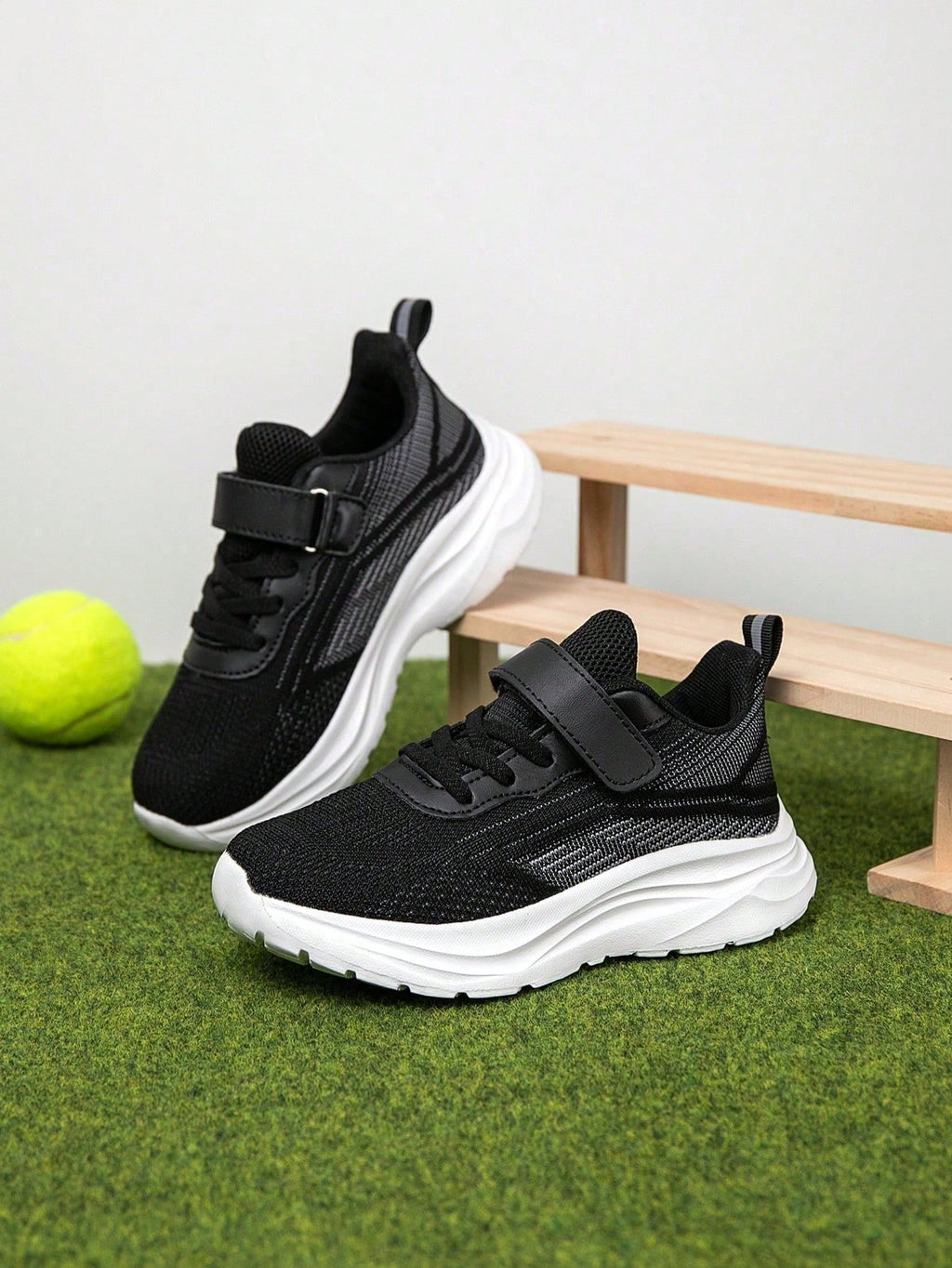 Boys' Gradient Mesh Running Shoes
