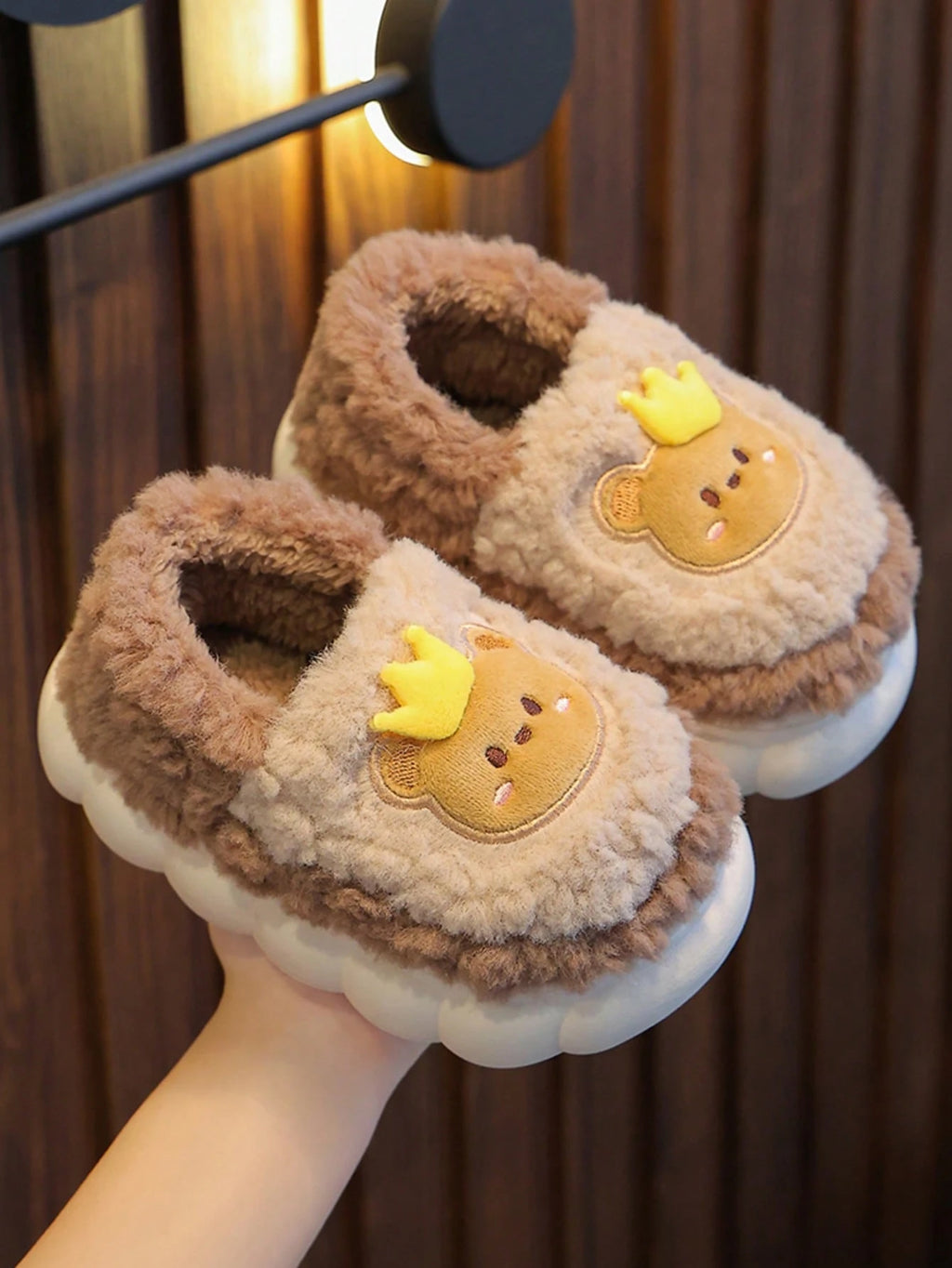 Pantoufles chaudes en peluche à motif dessin animé pour garçon - Kaki (1 paire)