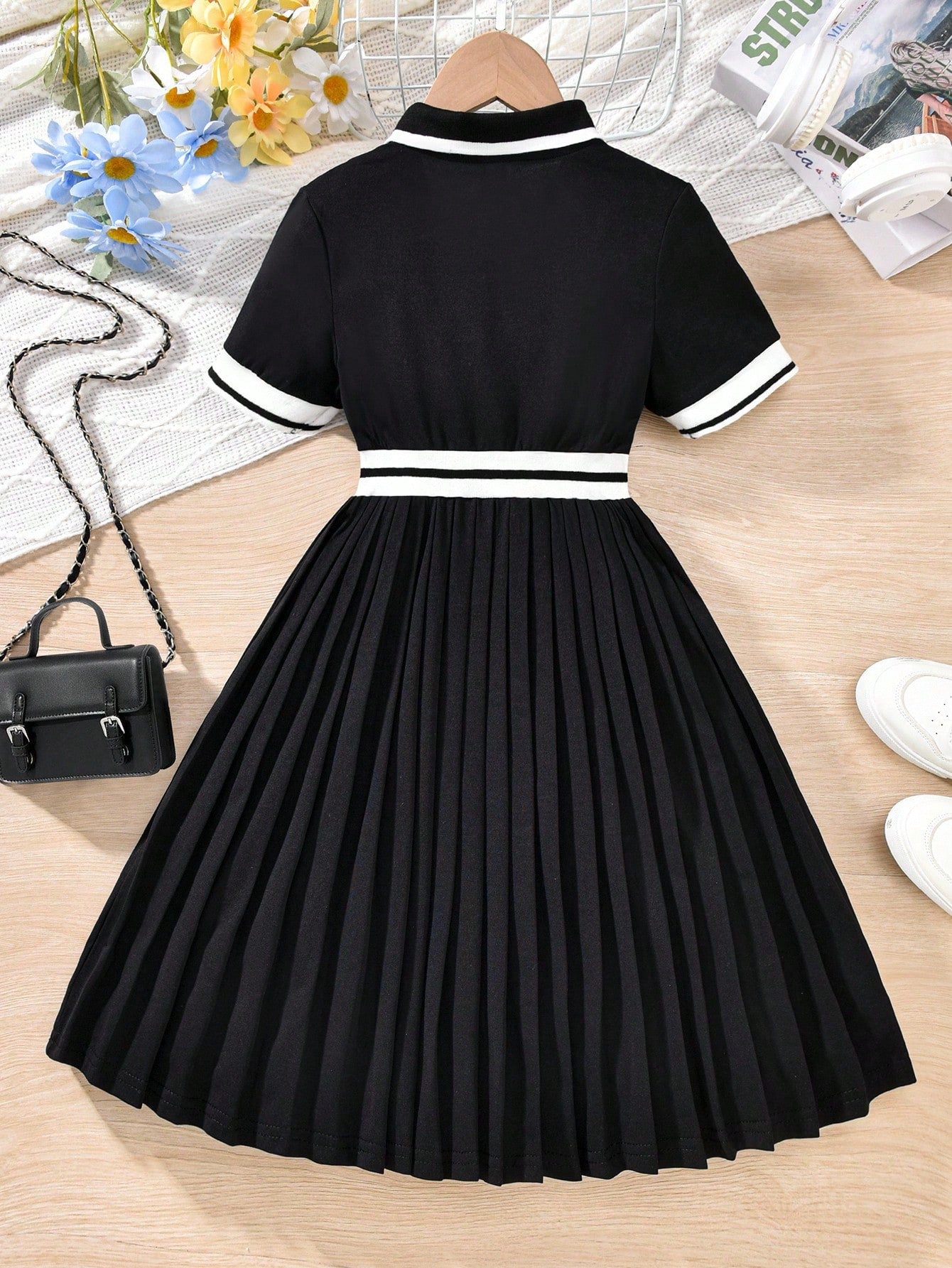 Robe Fille Noire Col Polo Broderie Cheval