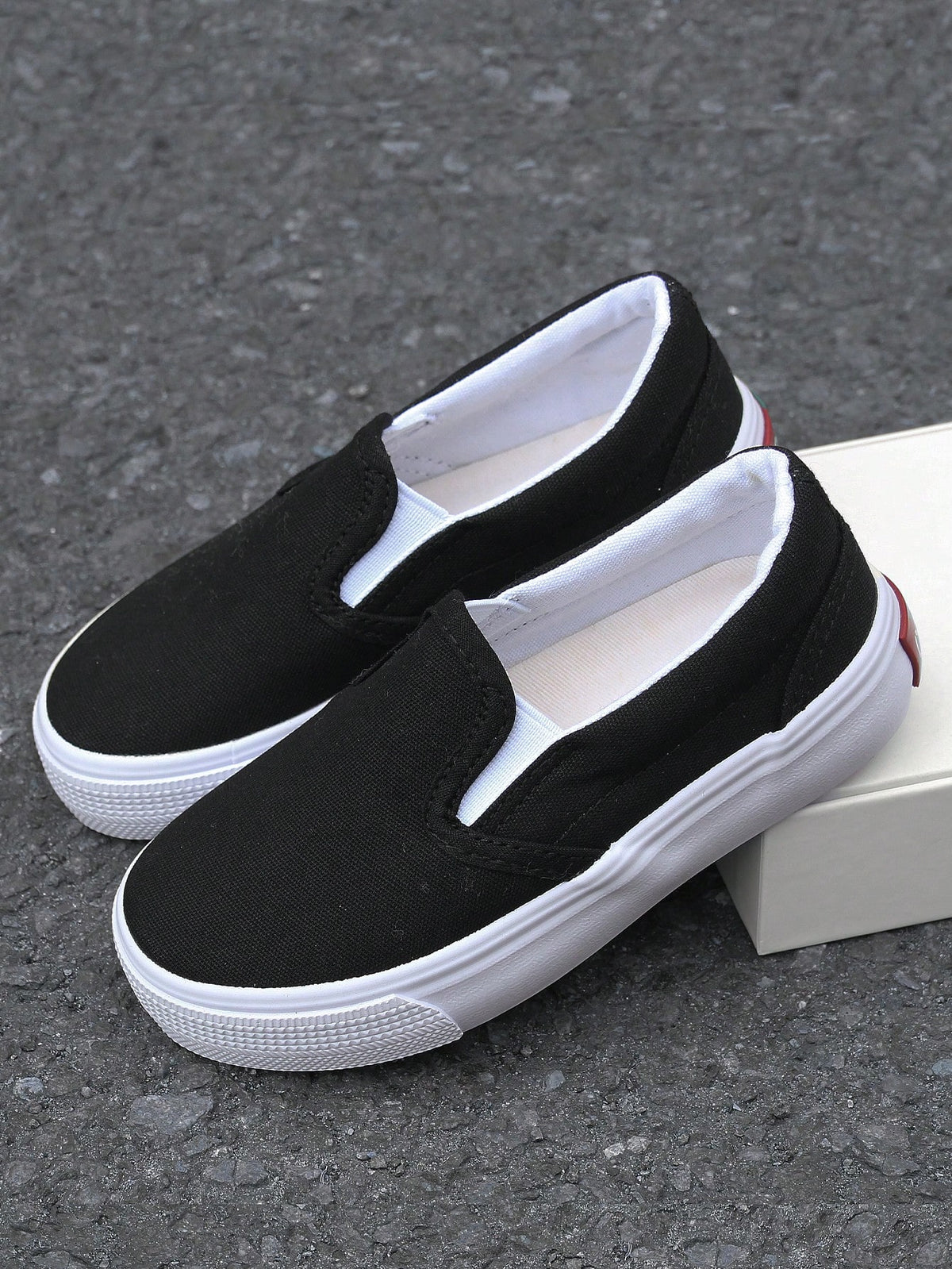Bambinoo x OPOEE Chaussures basses classiques en toile pour enfants Playful Pals