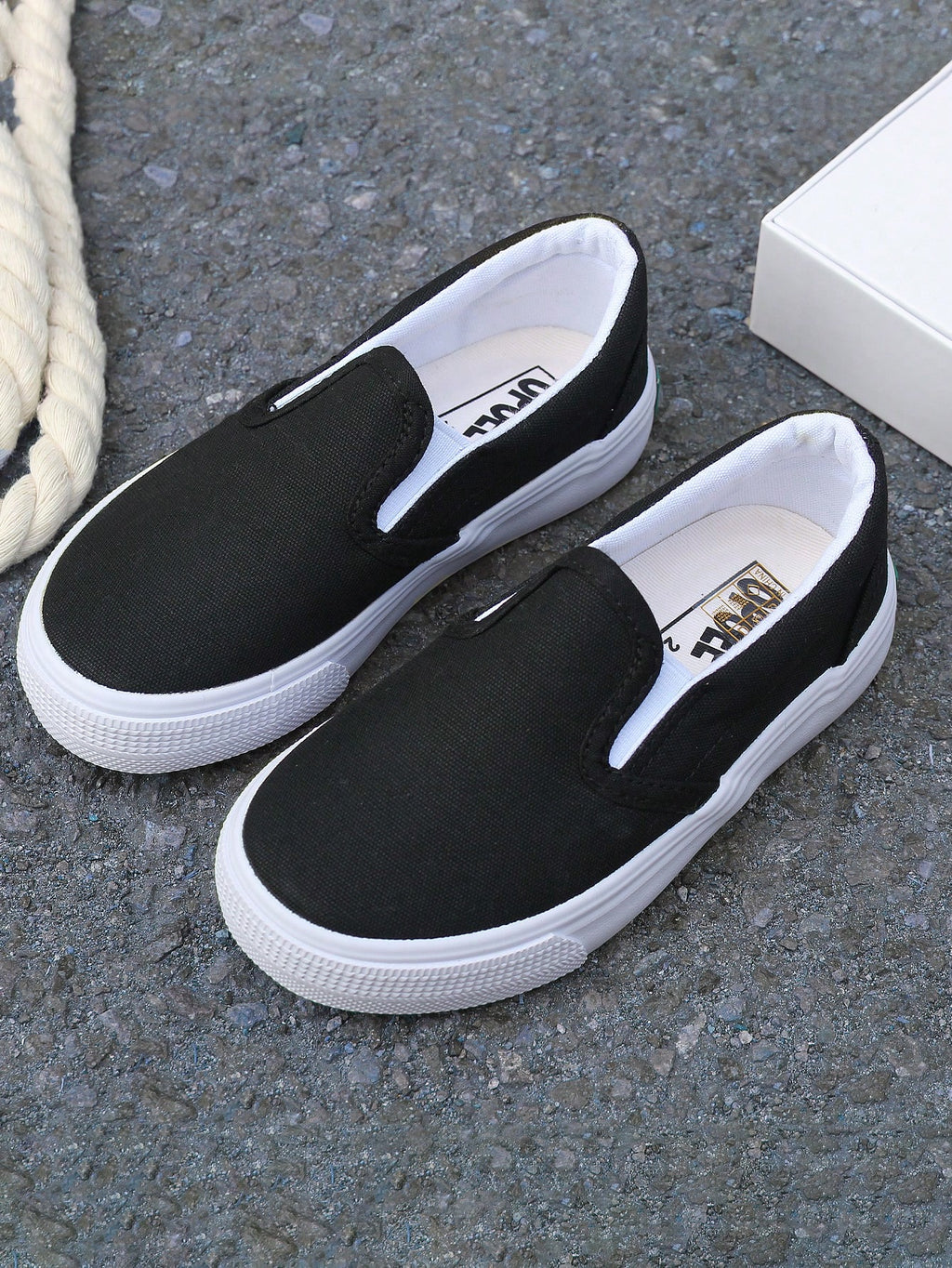 Bambinoo x OPOEE Playful Pals Kids' Classic Low-Cut Canvas Shoes