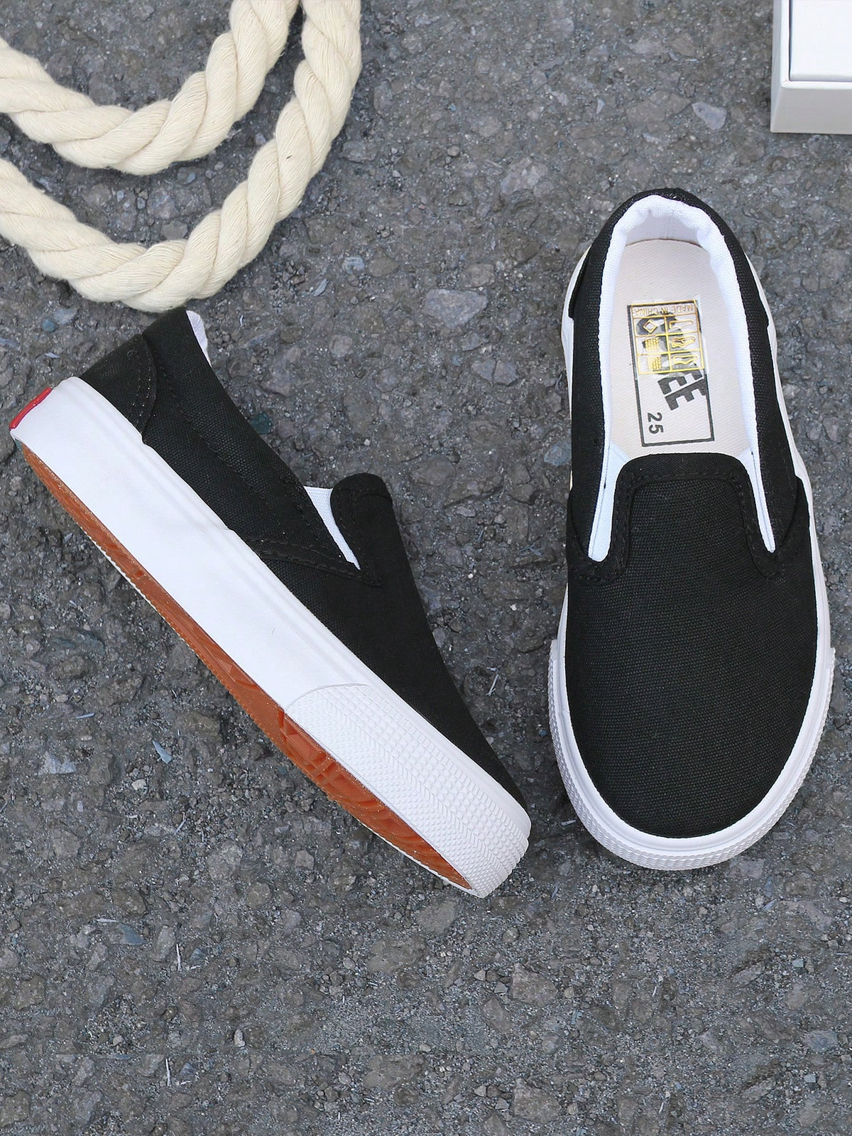 Bambinoo x OPOEE Chaussures basses classiques en toile pour enfants Playful Pals