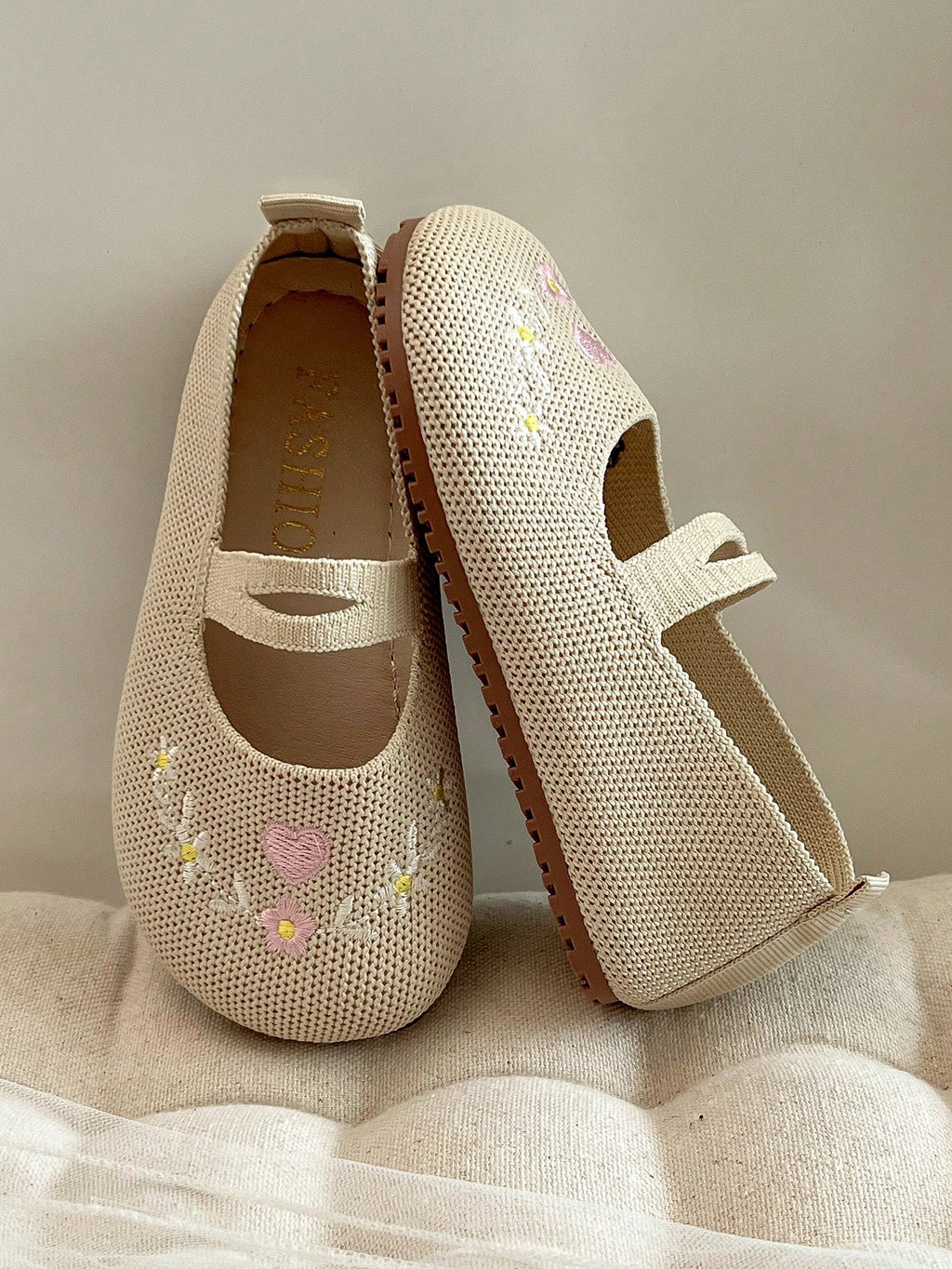 Girls' Beige Knit Mary Jane Shoes