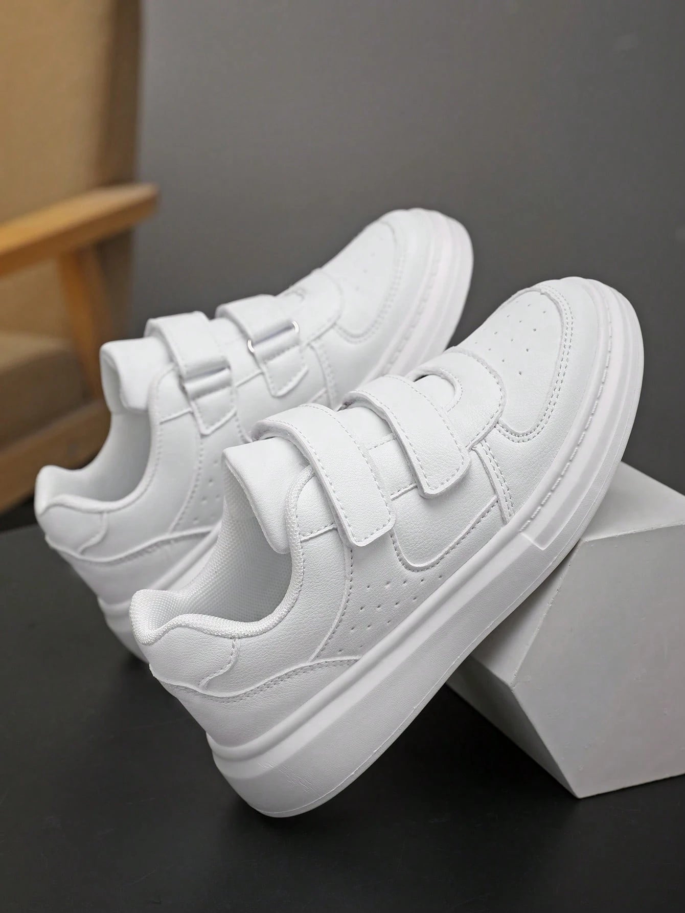 Kids' Low-Top Thick Sole Sneakers