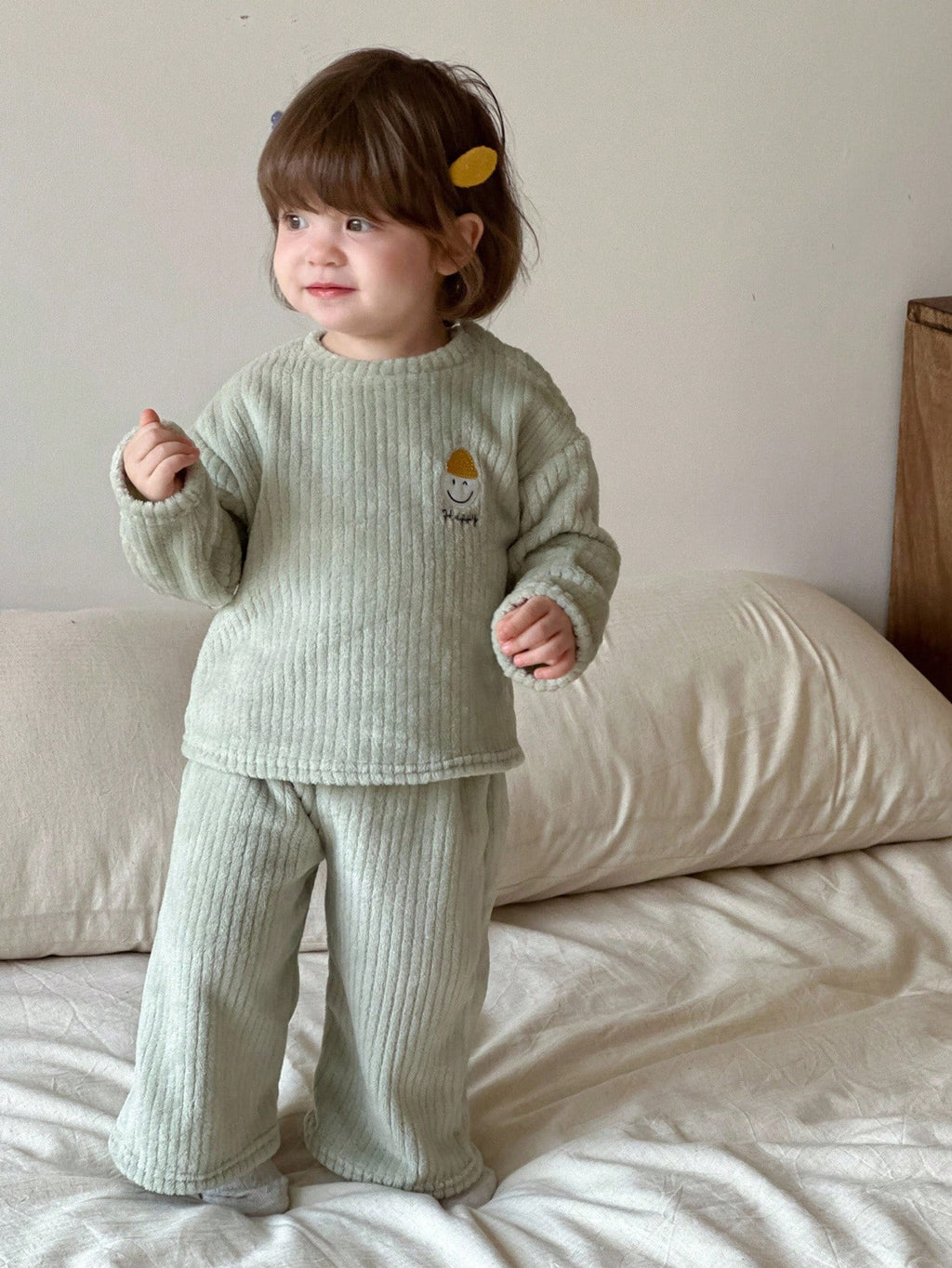Baby Girl Cartoon Embroidered Crew Neck Loungewear 2 Piece Set