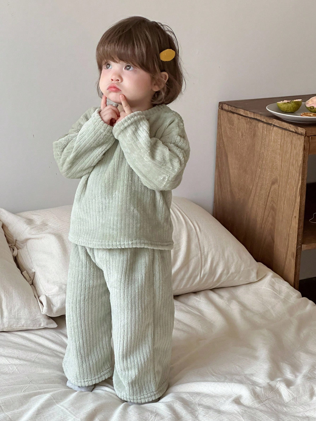 Baby Girl Cartoon Embroidered Crew Neck Loungewear 2 Piece Set