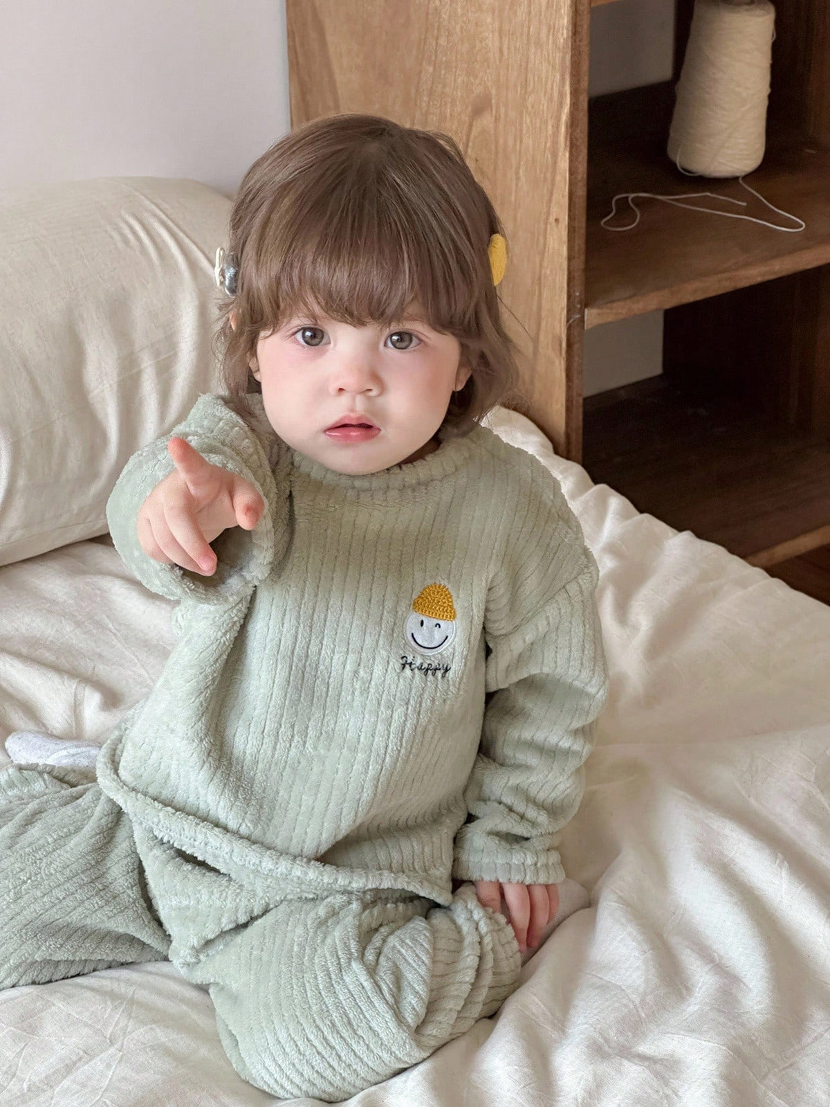 Baby Girl Cartoon Embroidered Crew Neck Loungewear 2 Piece Set