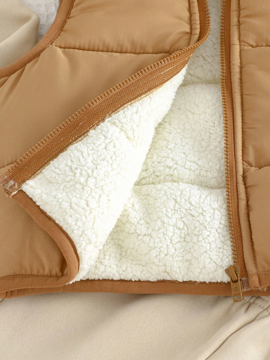 Ensemble 3 pièces gilet épaissi, sweat à capuche et pantalon pour bébé garçon Cozy Pixies Kaki