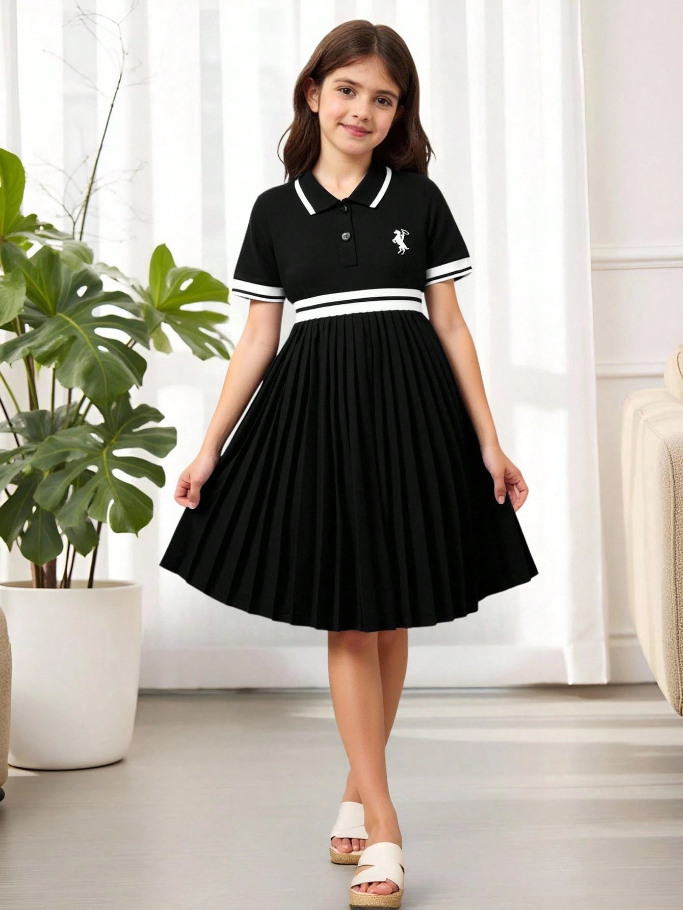 Robe Fille Noire Col Polo Broderie Cheval