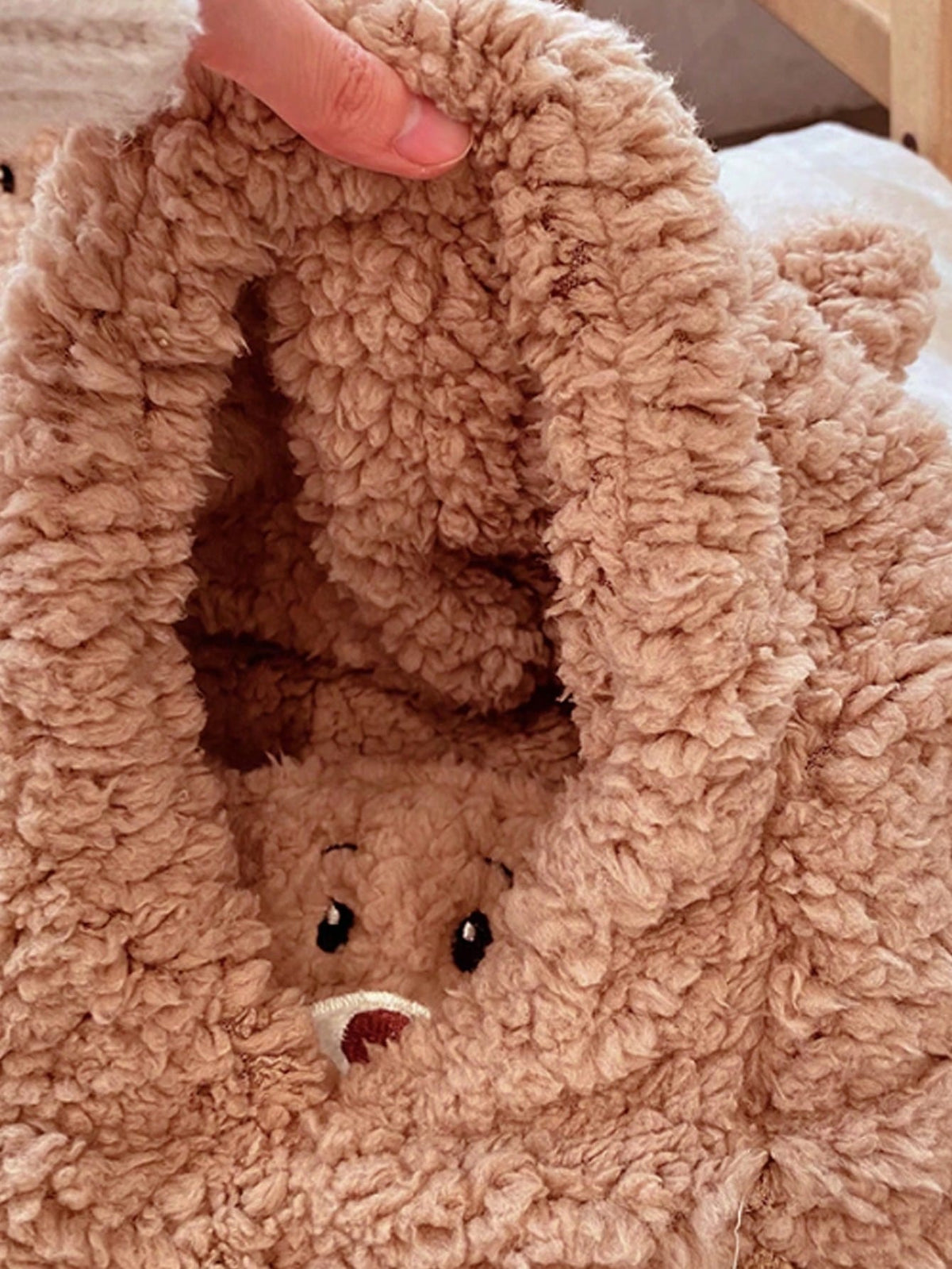 Kids' Double-Layer Plush Cute Bear Cartoon Scarf Hat – Brown