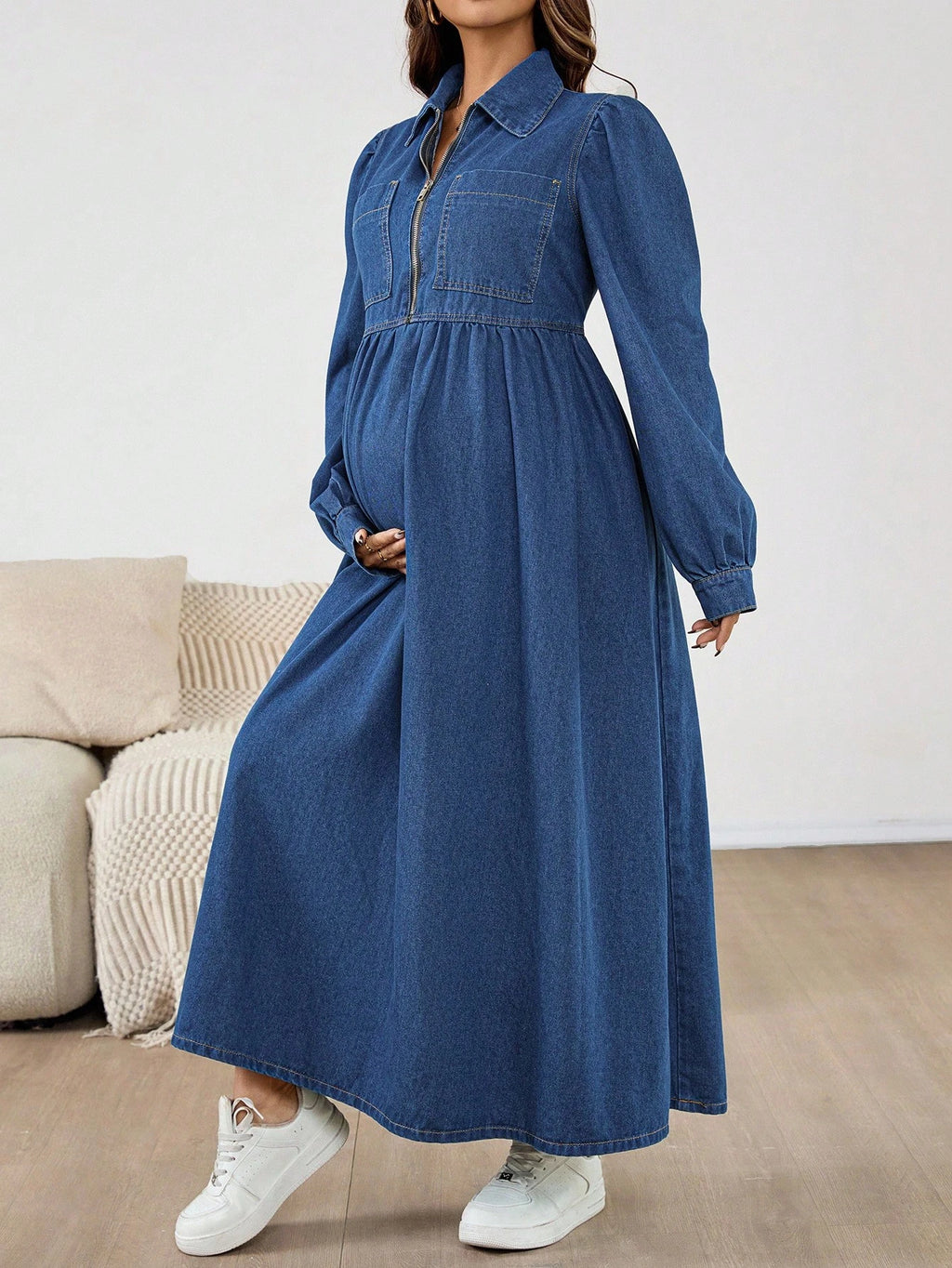 Robe longue en jean de maternité bleu marine à col zippé