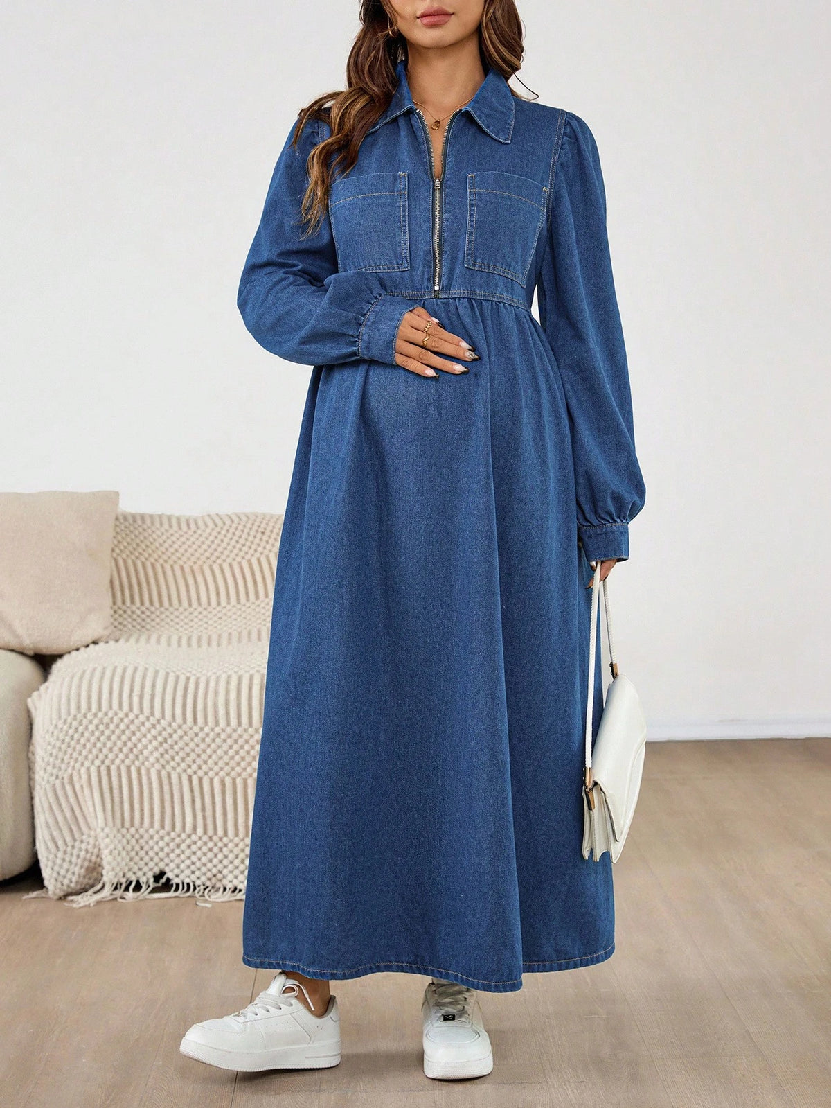 Robe longue en jean de maternité bleu marine à col zippé