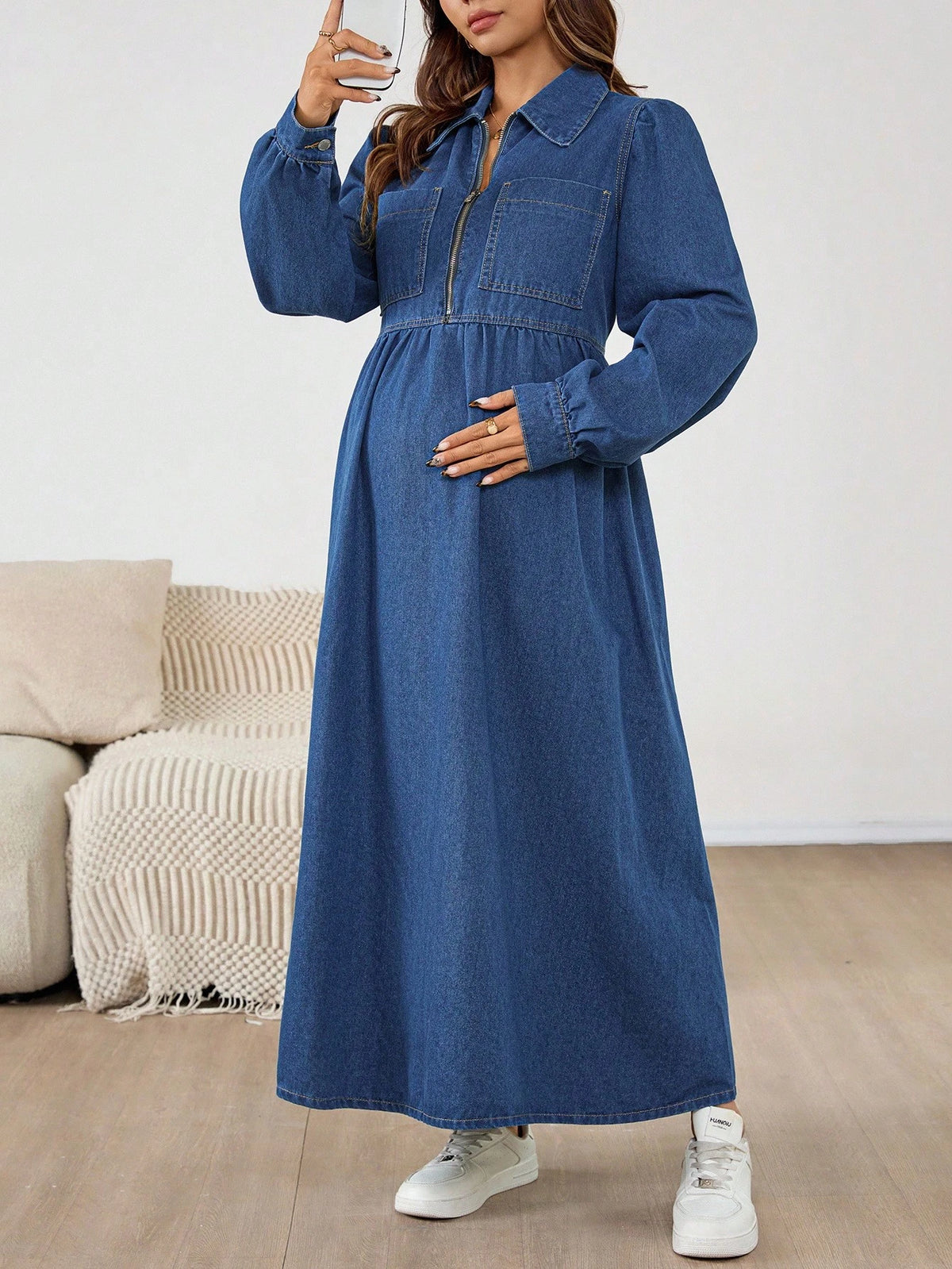 Robe longue en jean de maternité bleu marine à col zippé