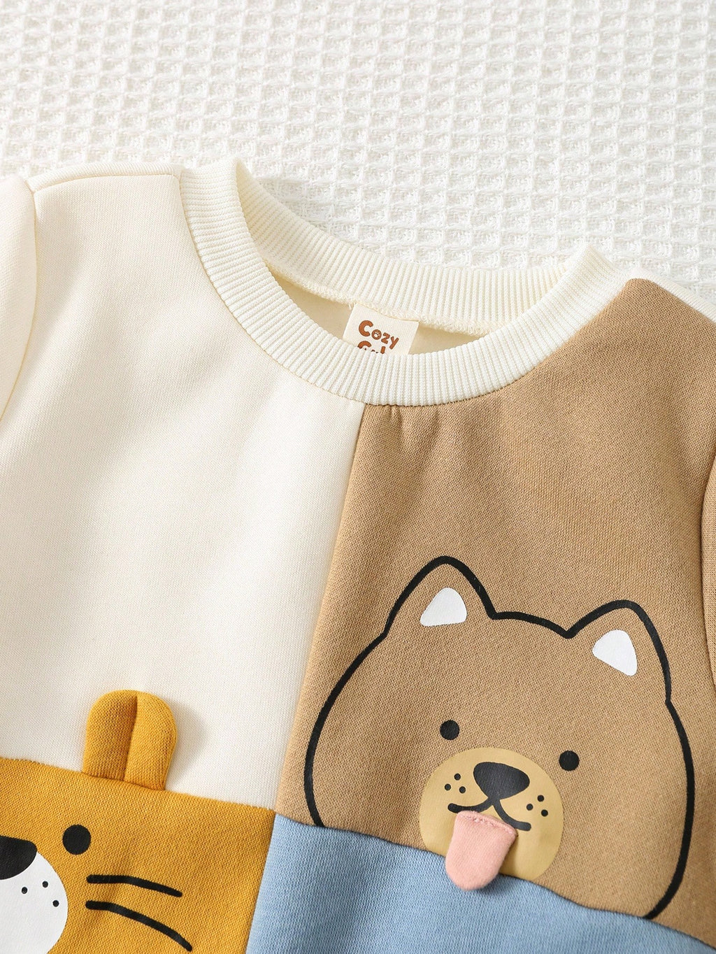 Ensemble sweat et pantalon patchwork animaux Cozy Pixies pour bébé garçon, couleur abricot