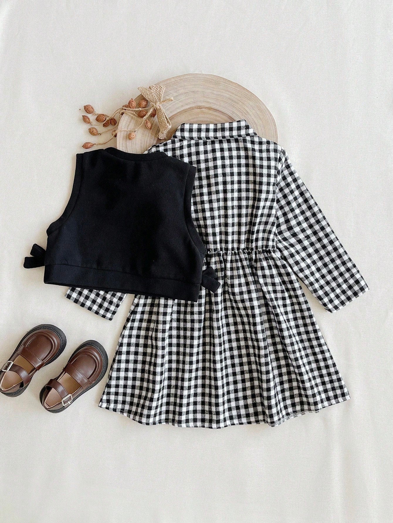 Ensemble Fille Robe Carreaux & Gilet Tricoté