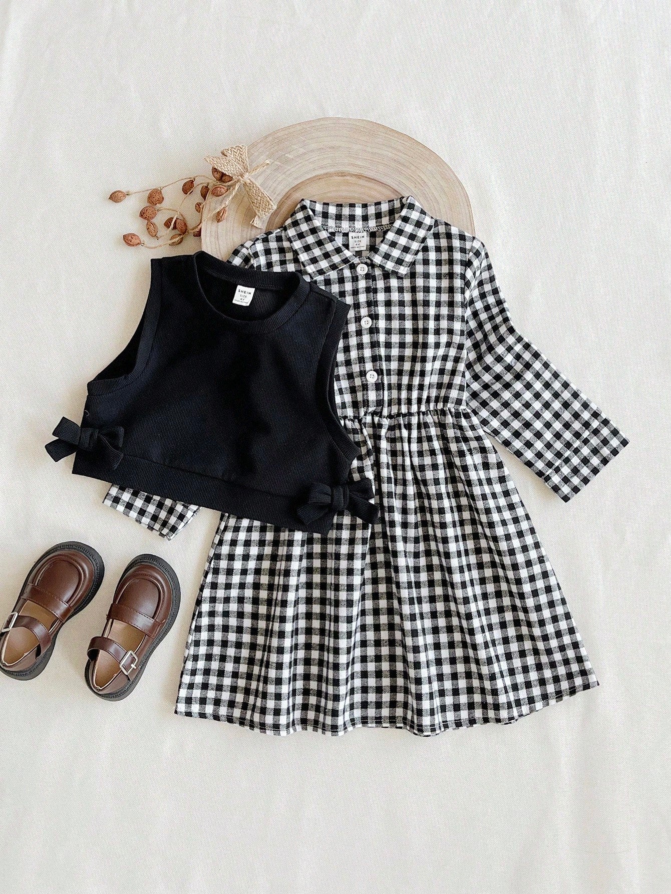 Ensemble Fille Robe Carreaux & Gilet Tricoté