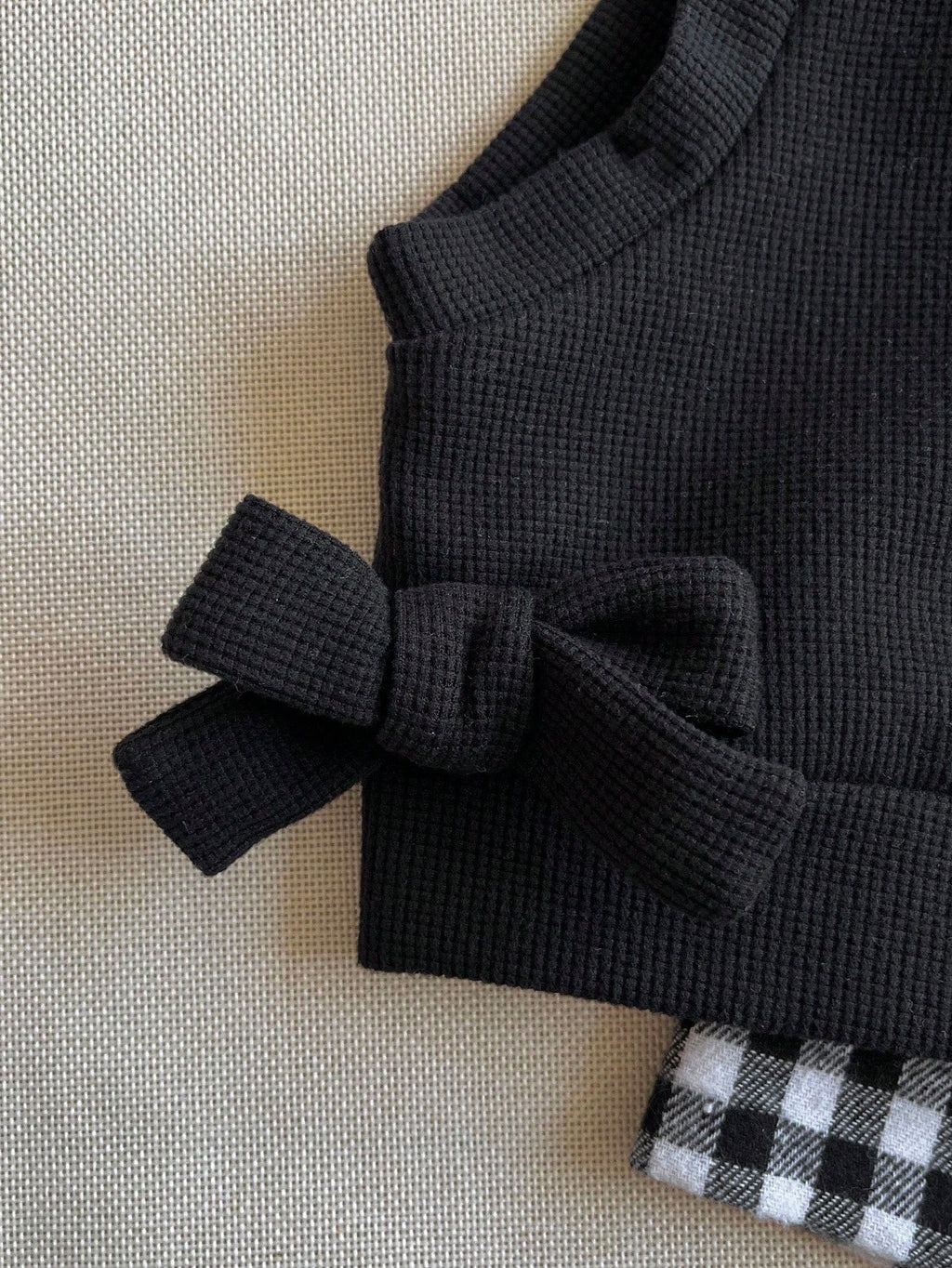 Ensemble Fille Robe Carreaux & Gilet Tricoté