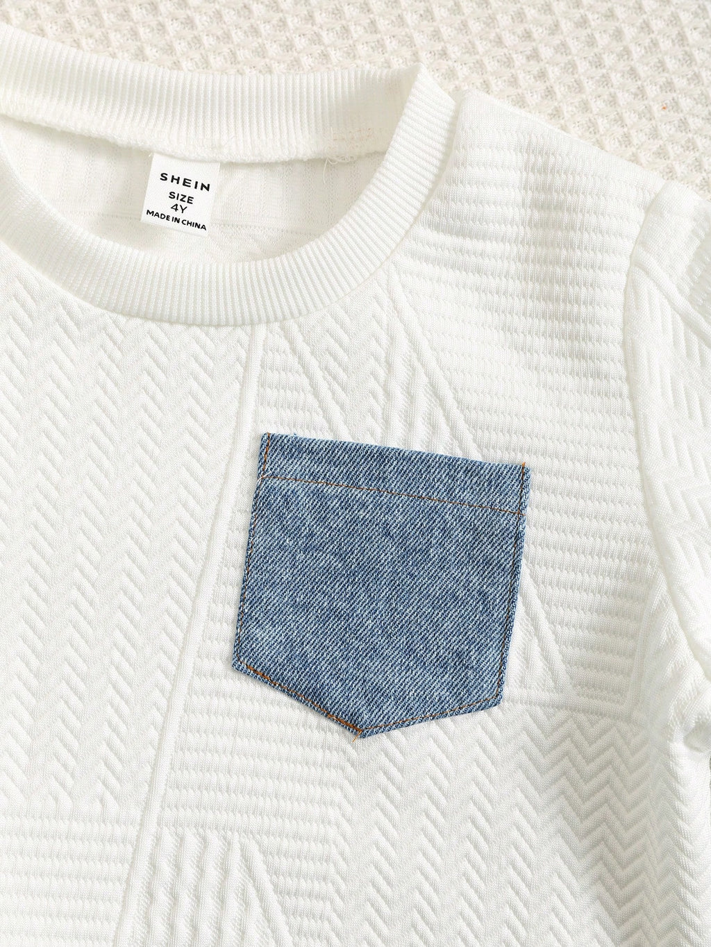 Ensemble sweat d'automne et pantalon en jean bleu Bambinoo x Playful Pals pour garçons