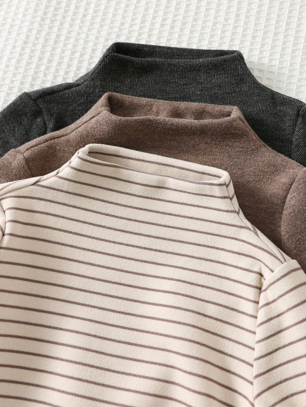 Ensemble de 3 hauts en maille unis et rayés Bambinoo x Cozy Pixies pour garçons