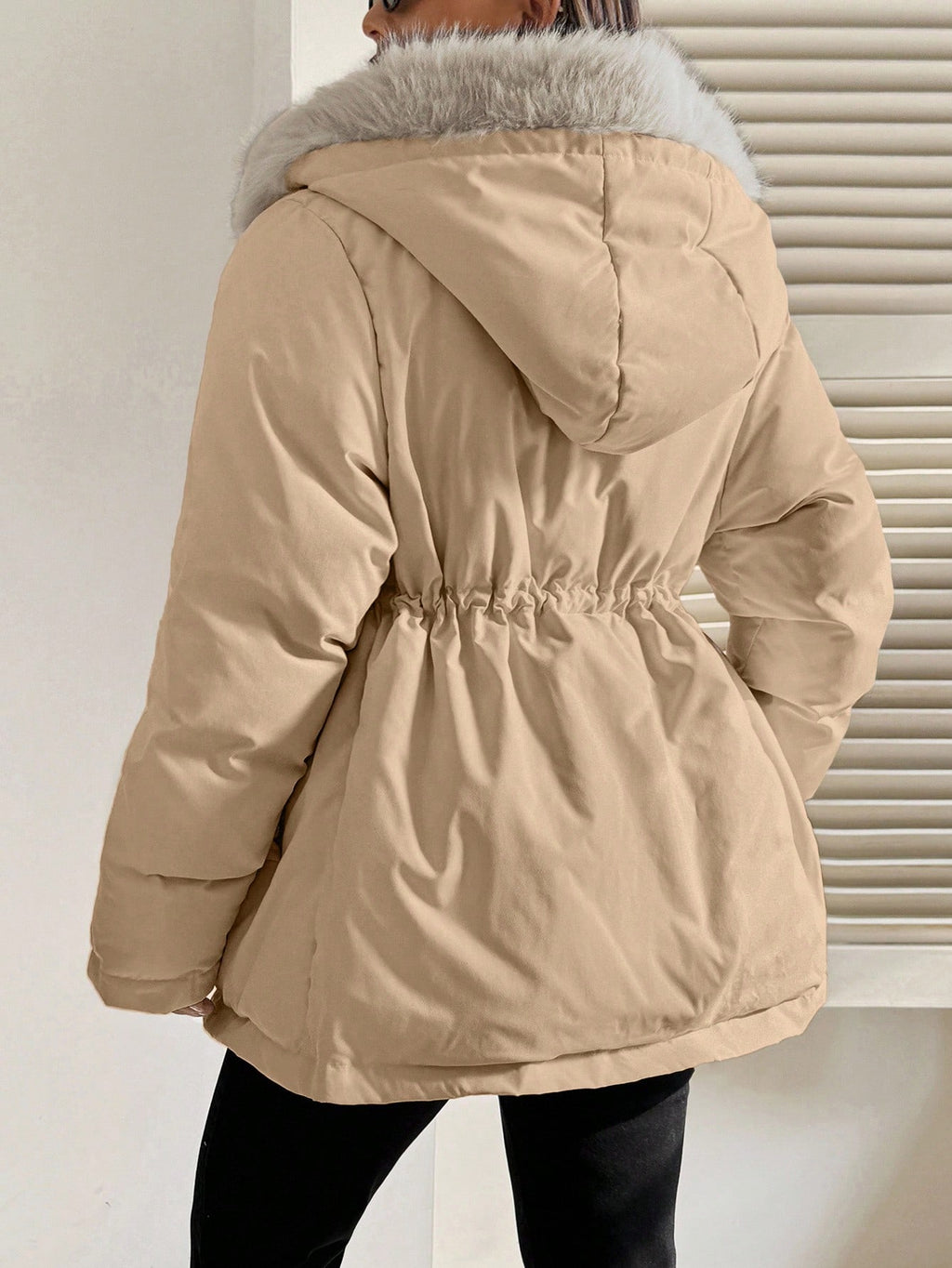 Manteau de maternité kaki matelassé à capuche avec cordon de serrage et doublure thermique