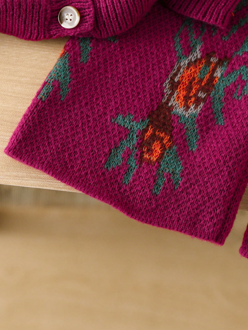 Ensemble 2 pièces pour fille : gilet en tricot motif fraise et pantalon